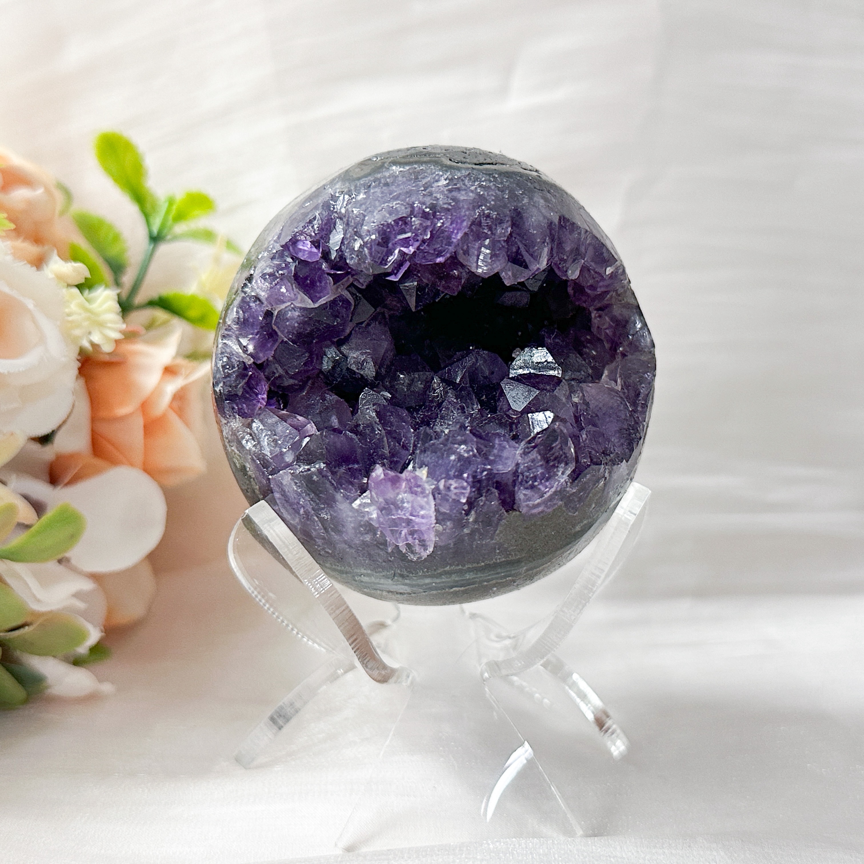 Amethyst Raw Sphere w Sphere Stand