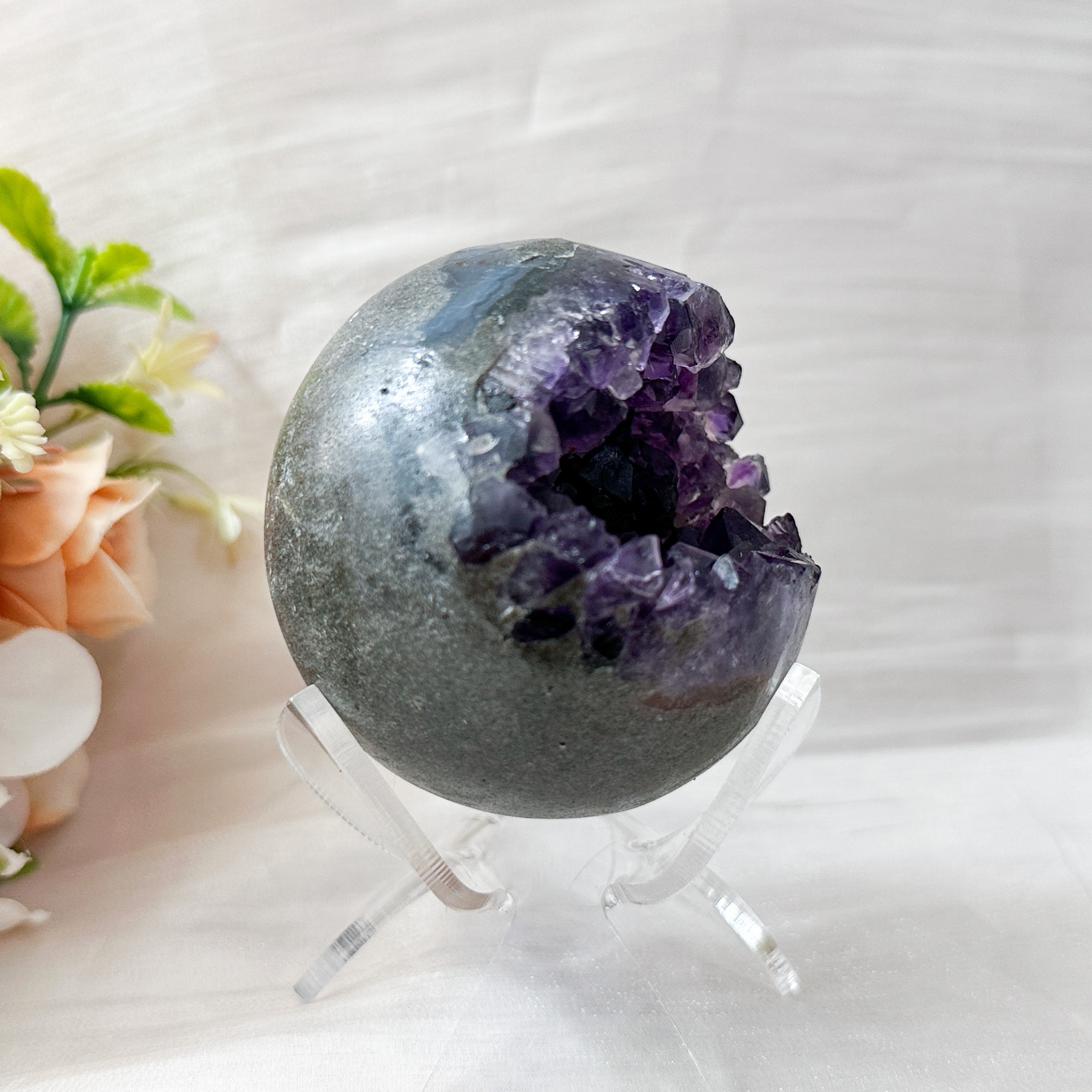 Amethyst Raw Sphere w Sphere Stand