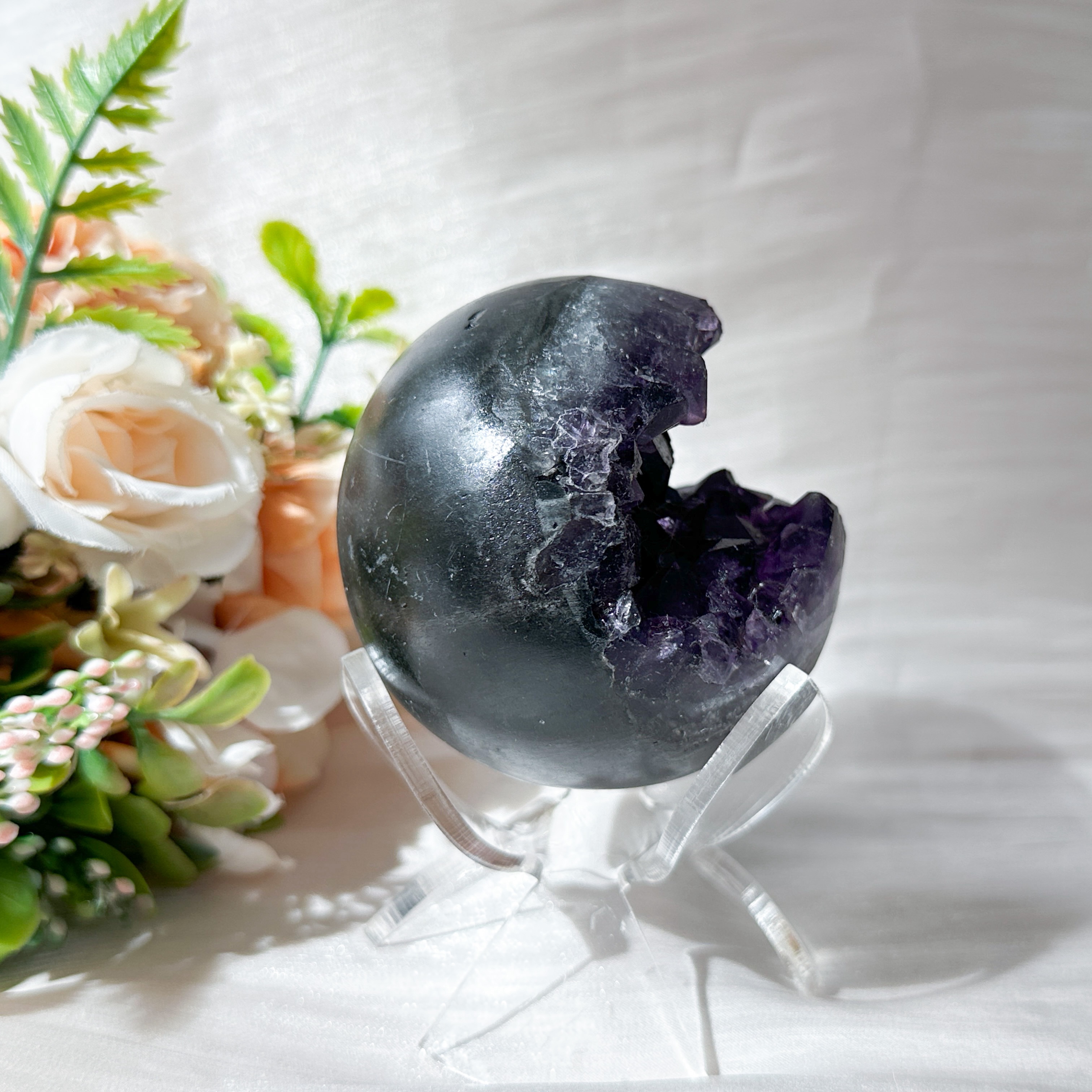Amethyst Raw Sphere w Sphere Stand