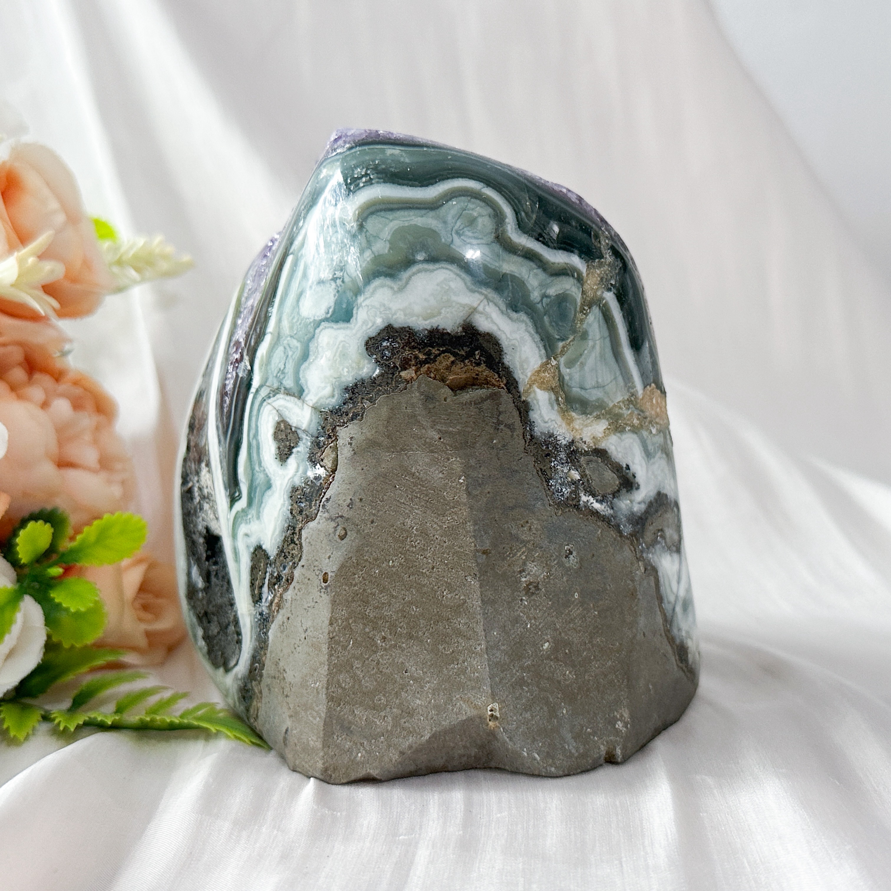 Amethyst Geode - 107mm