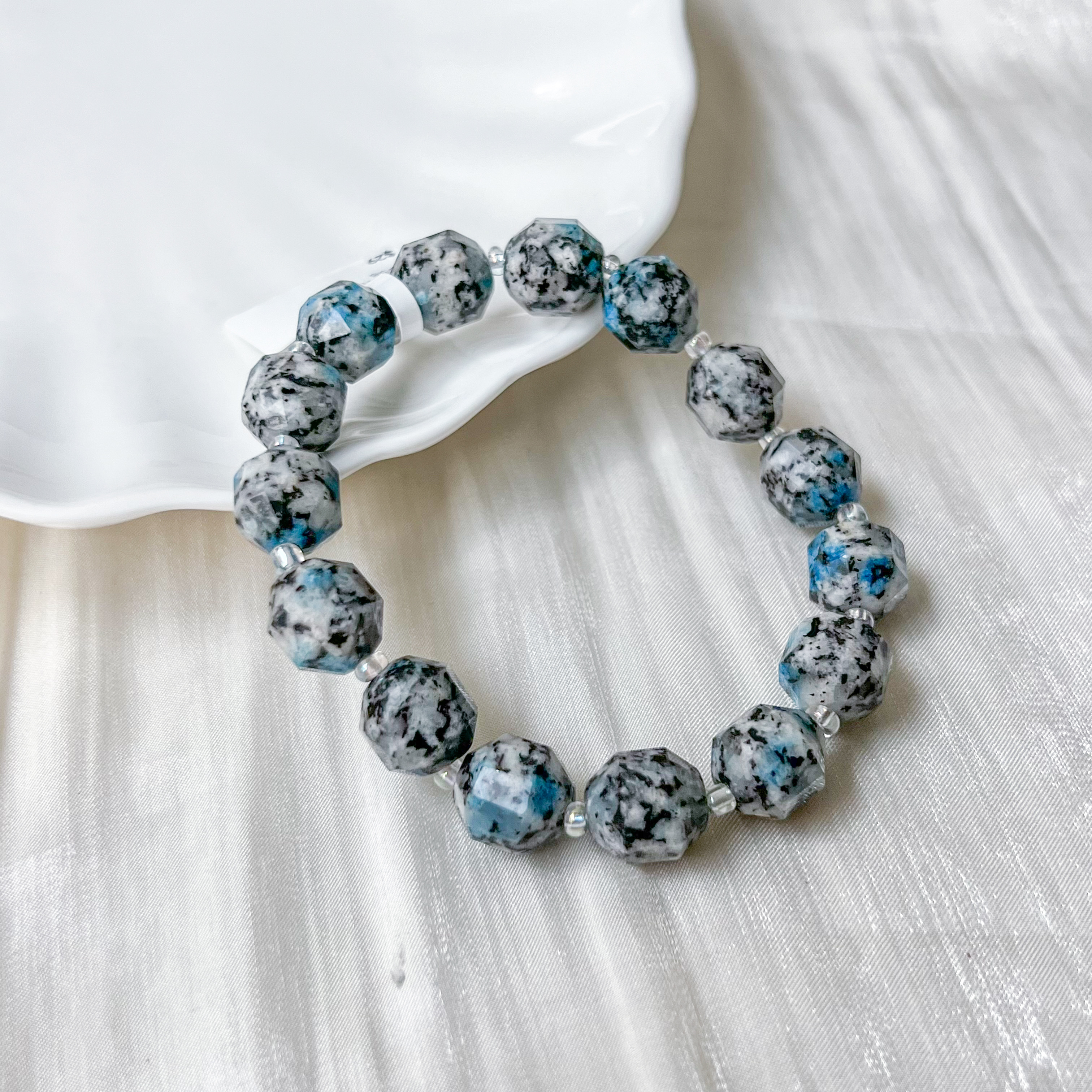 K2 Geometric Cut Bracelet