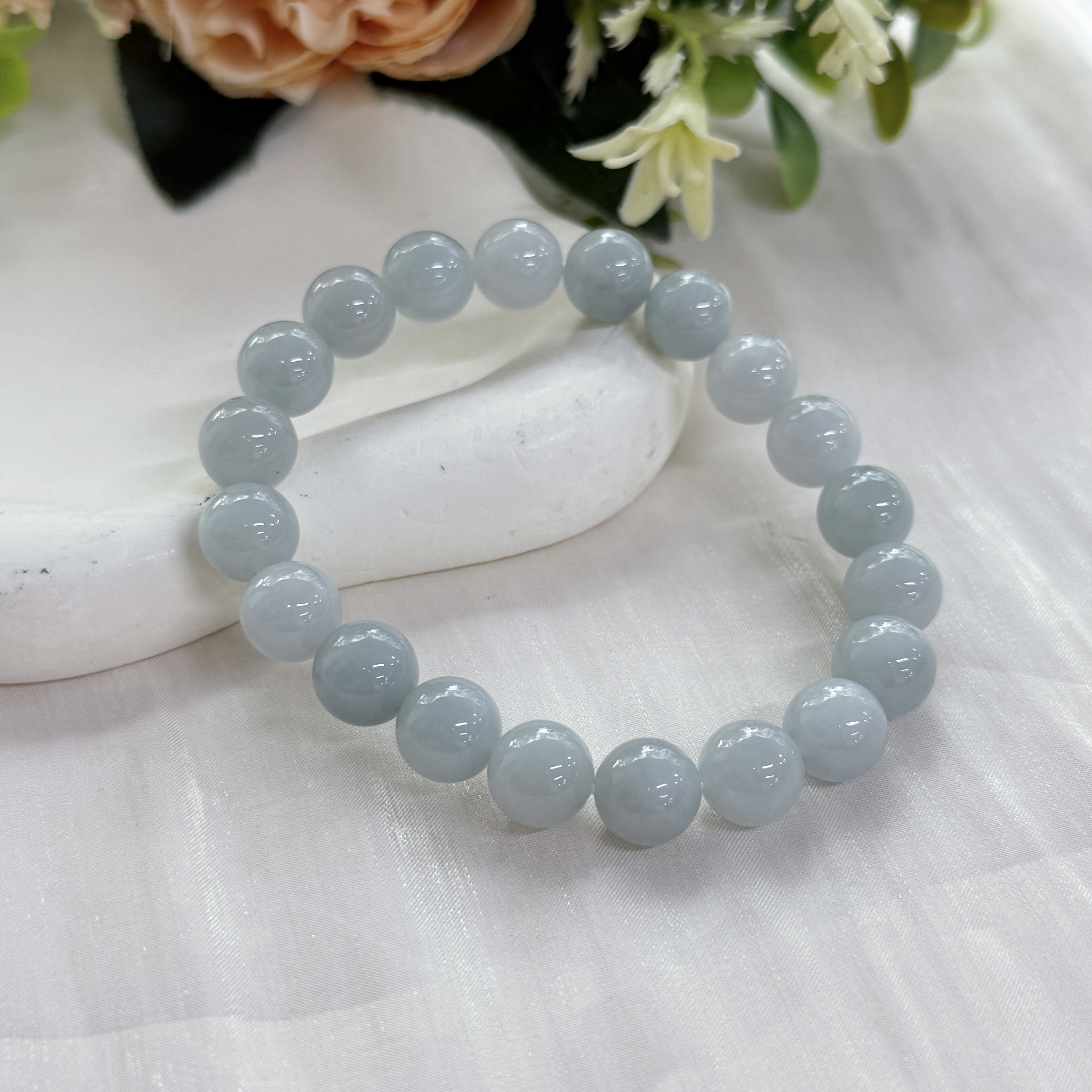 Grade A Mint Lavender Jade 9-10mm Bracelet
