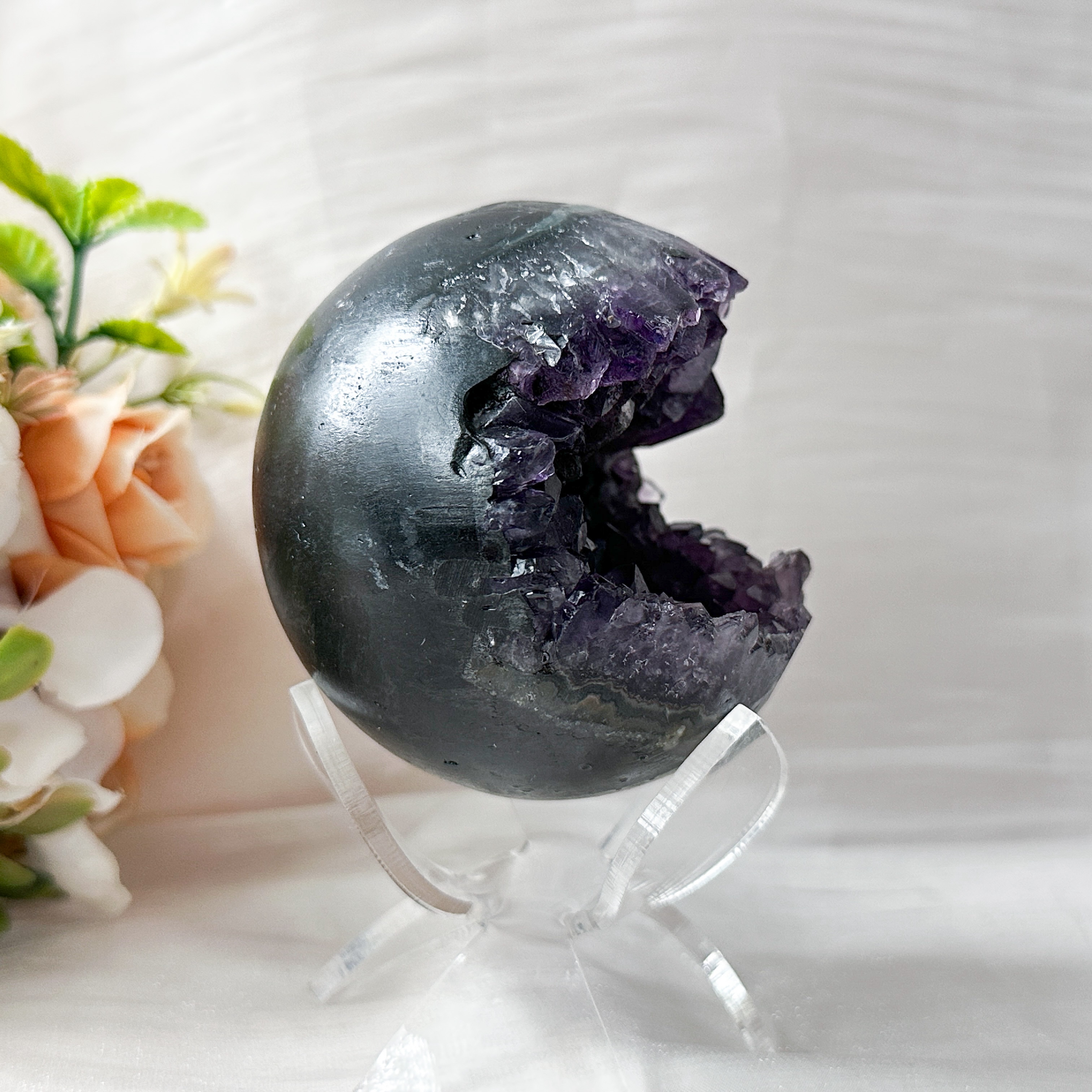 Amethyst Raw Sphere w Sphere Stand