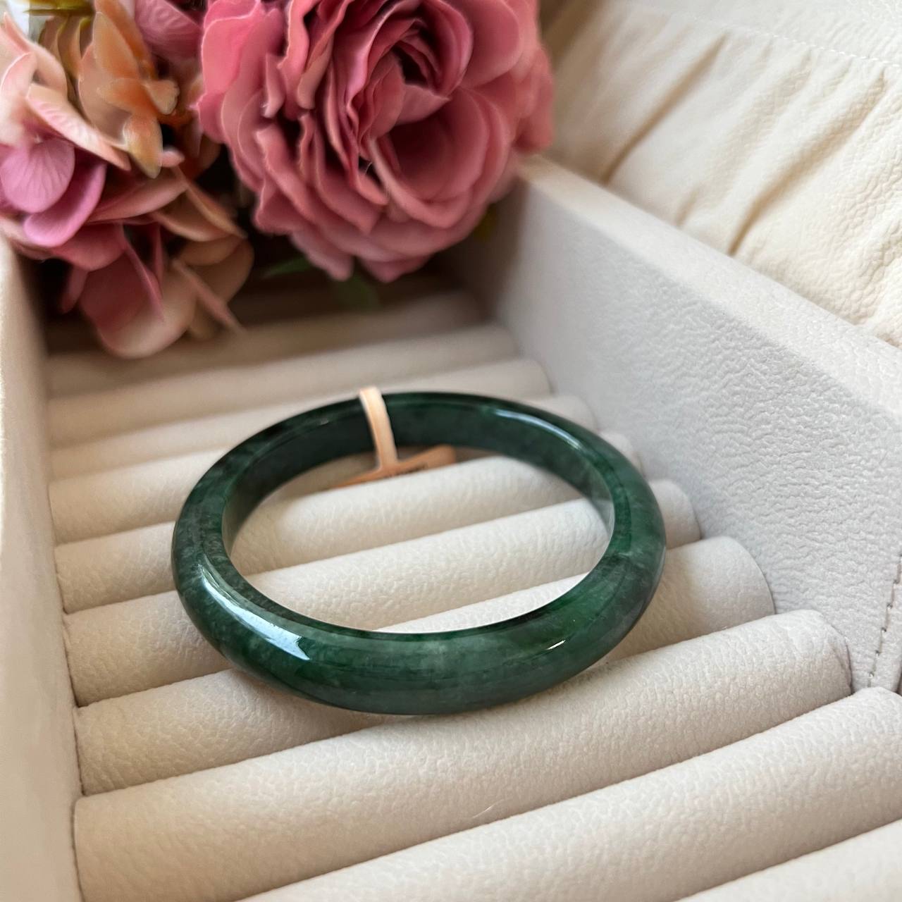 Grade A Regal Green Jade Bangle - S57/43.1g - YAM