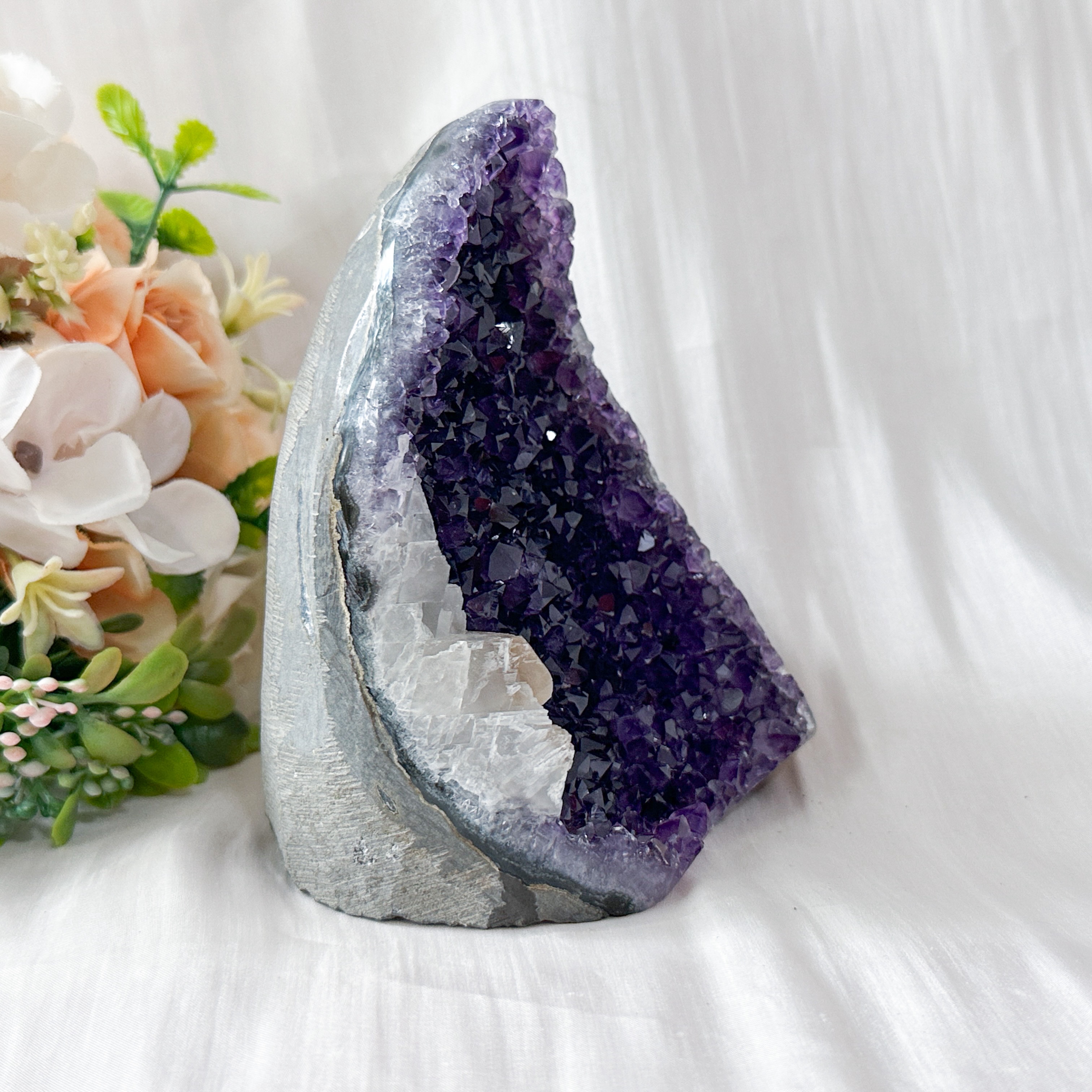 Amethyst Geode - 116mm