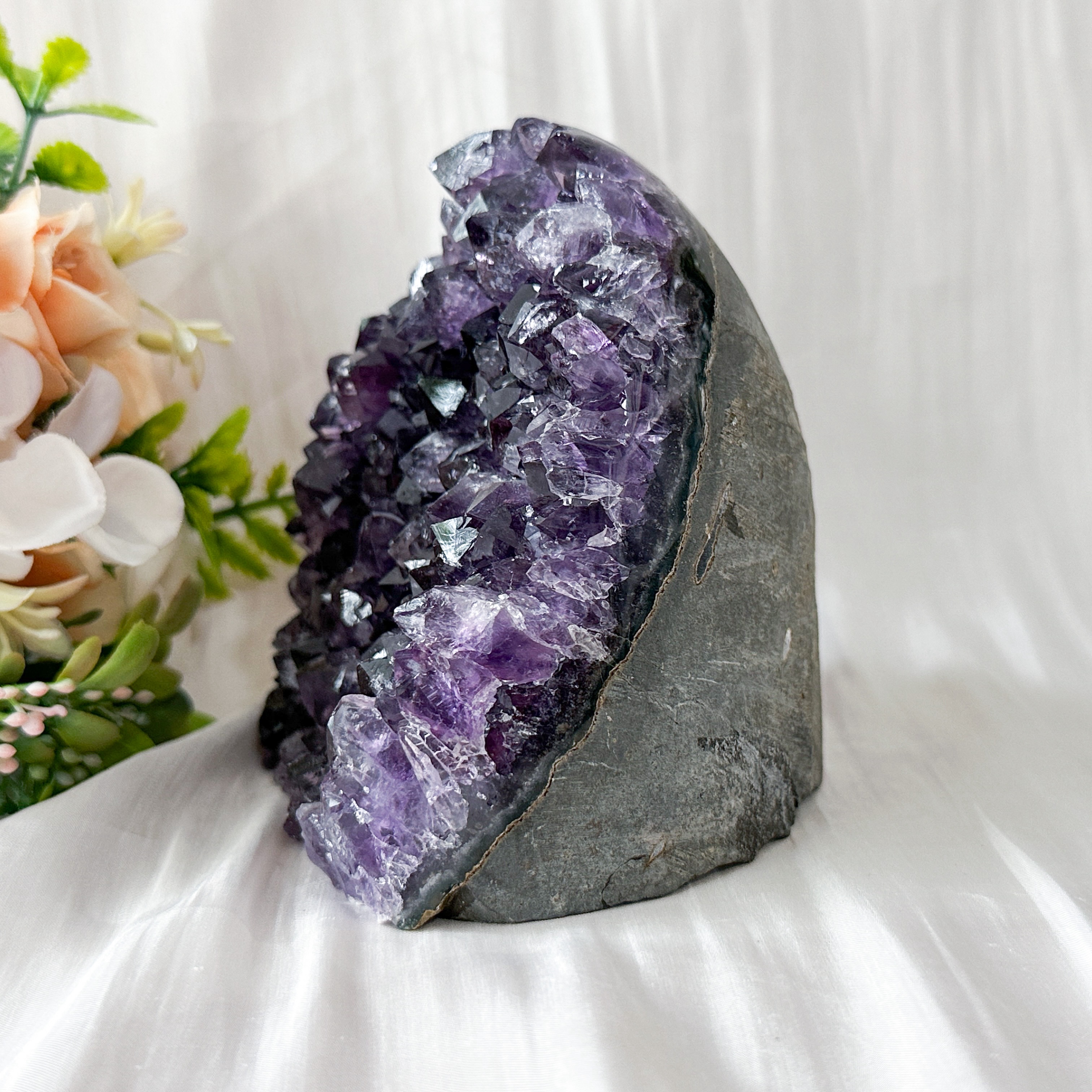 Amethyst Geode - 106mm