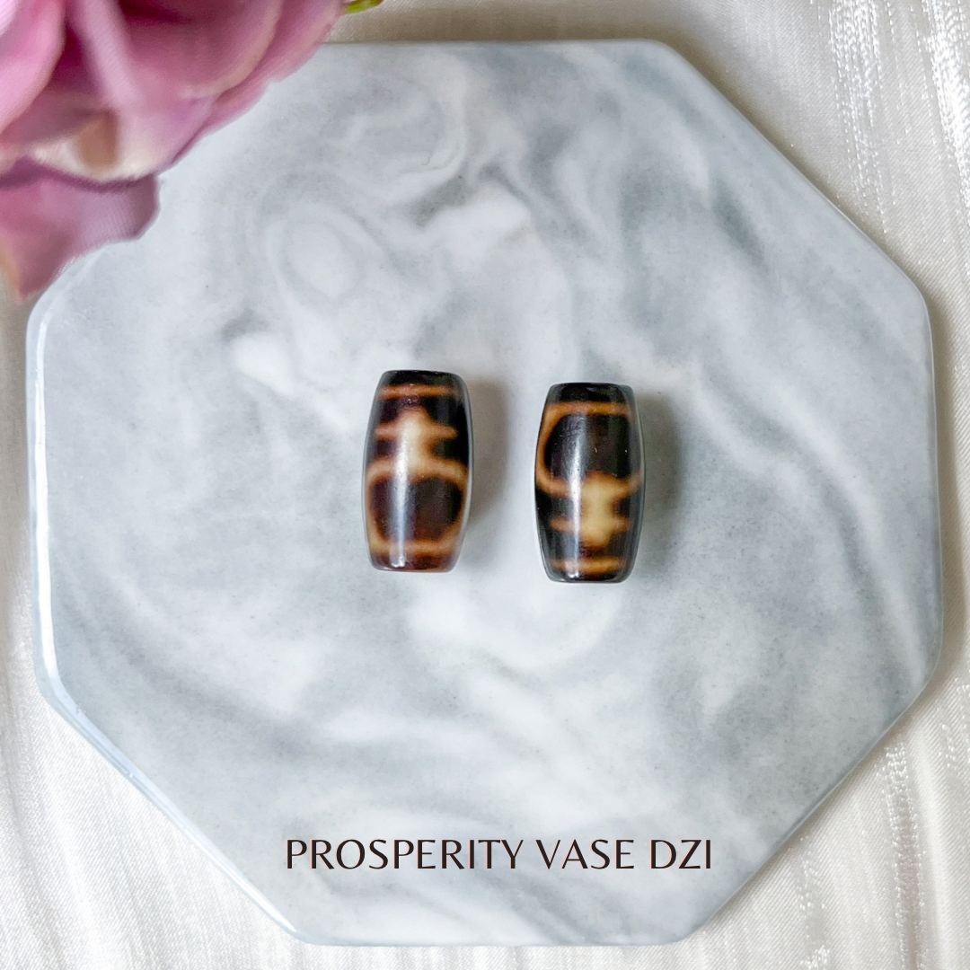 Prosperity Vase Dzi