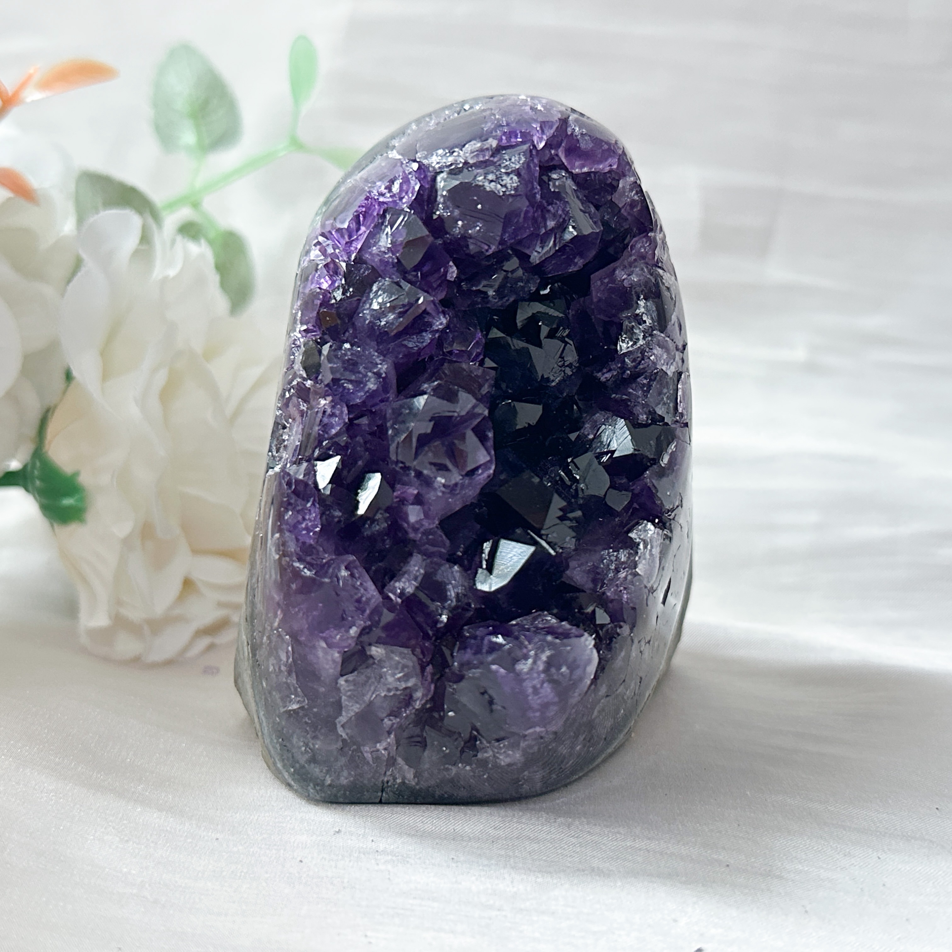 Amethyst Geode - 83mm