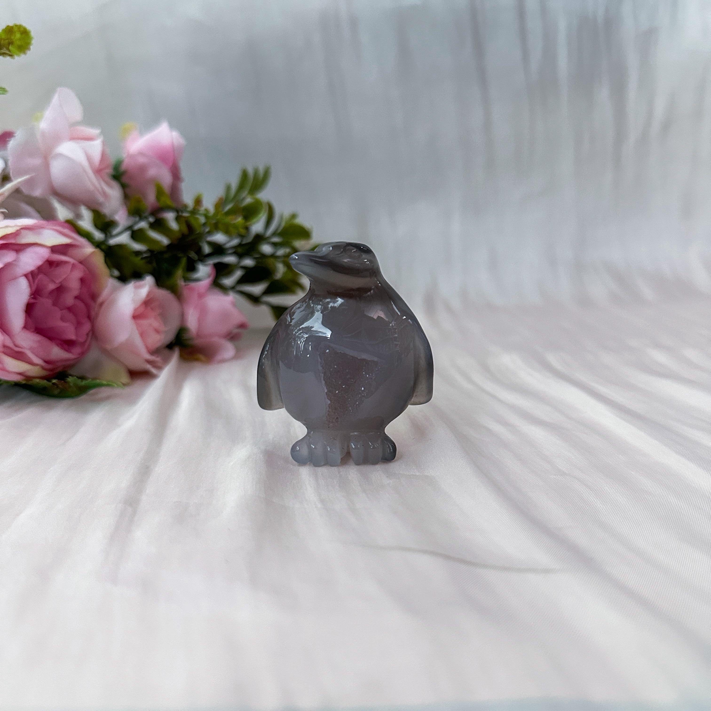 Druzy Agate Penguin (43.6mm)