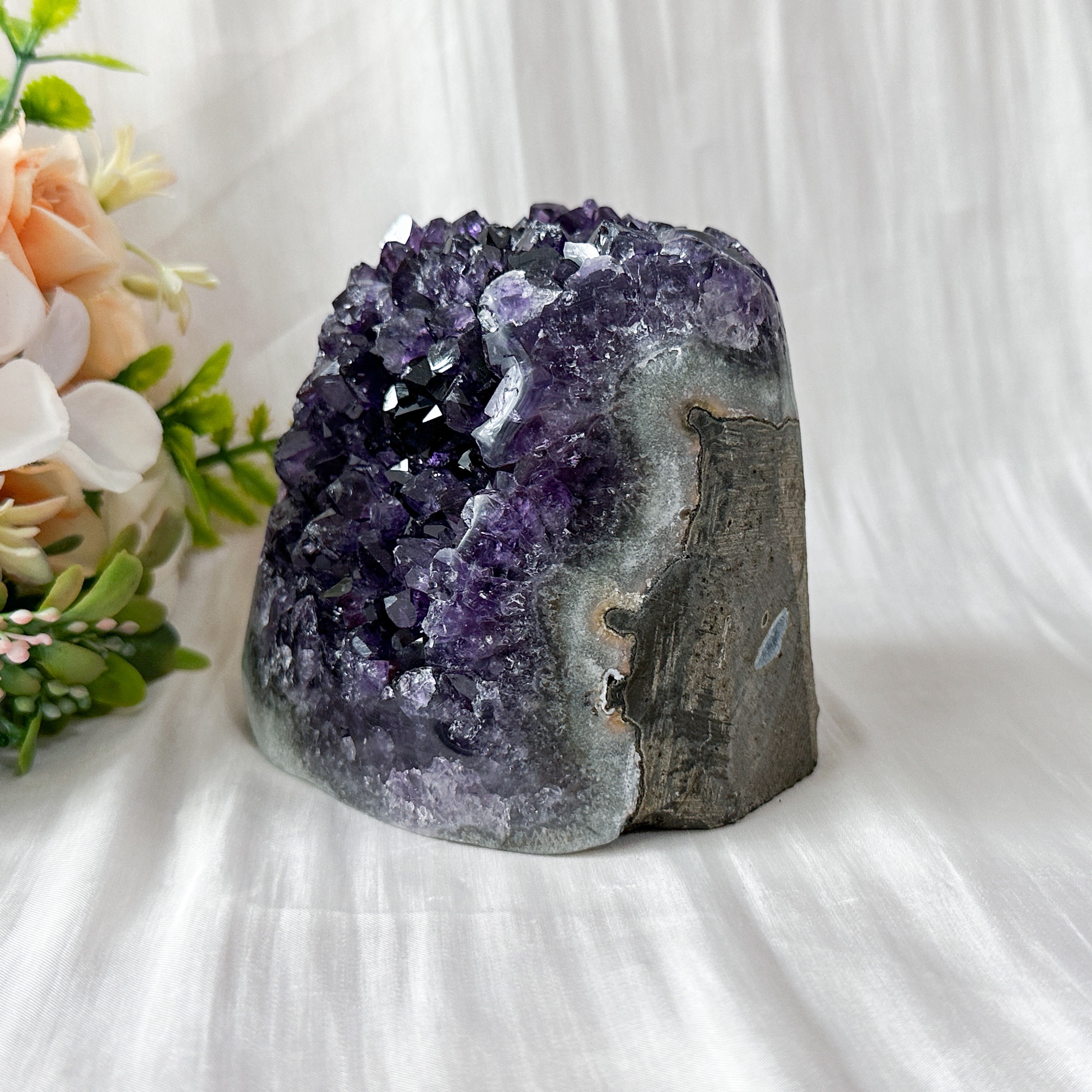 Amethyst Geode - 81mm