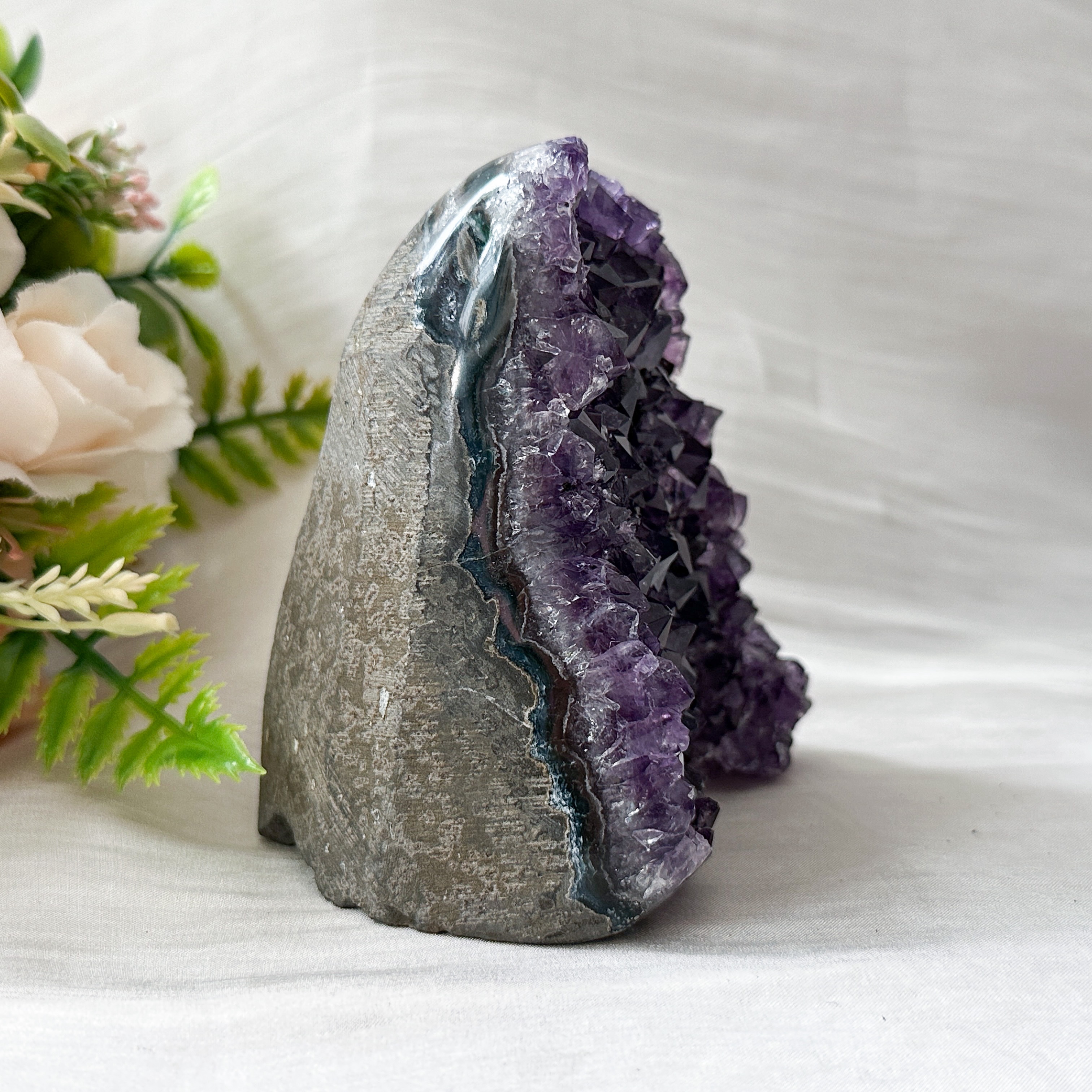 Amethyst Geode - 94mm