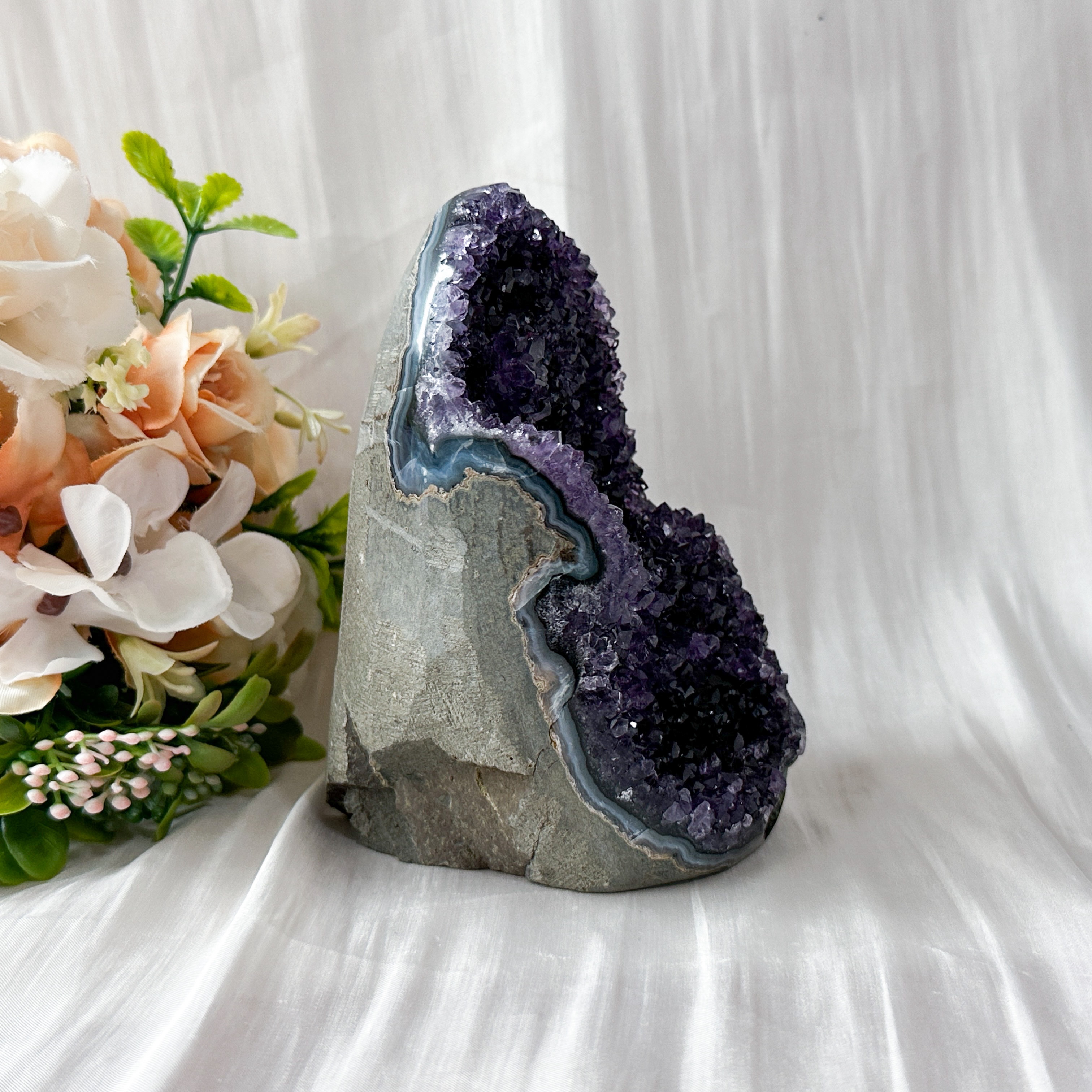 Amethyst Geode - 125mm