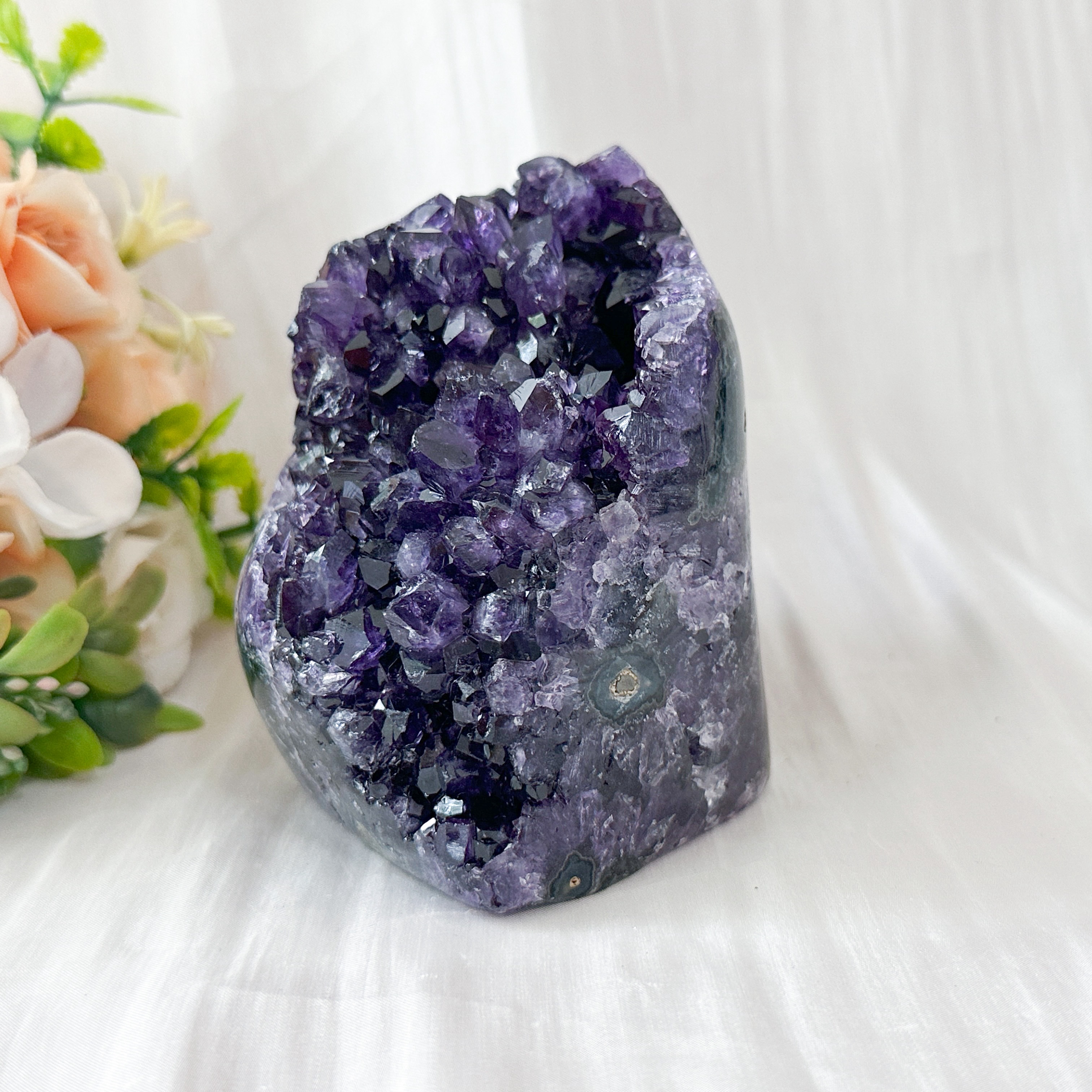 Amethyst Geode - 91mm