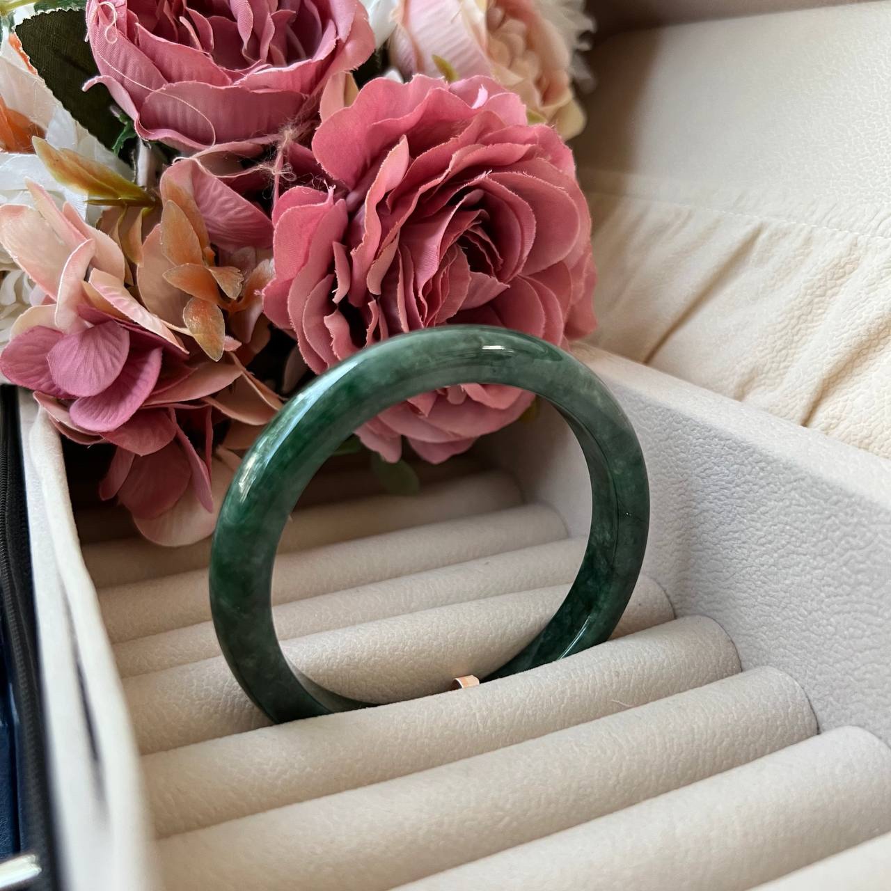 Grade A Regal Green Jade Bangle - S57/43.1g - YAM