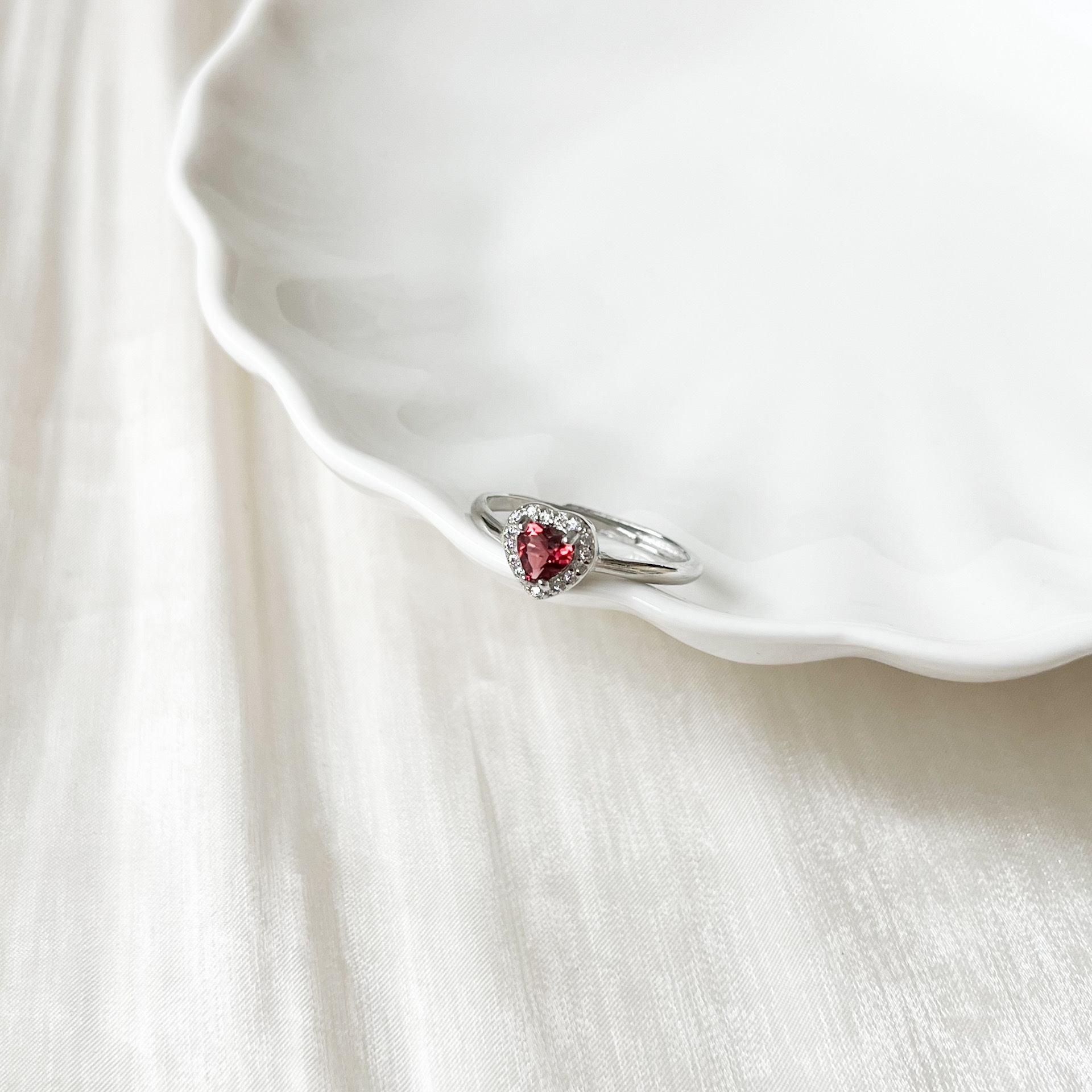 Garnet Ring - S925