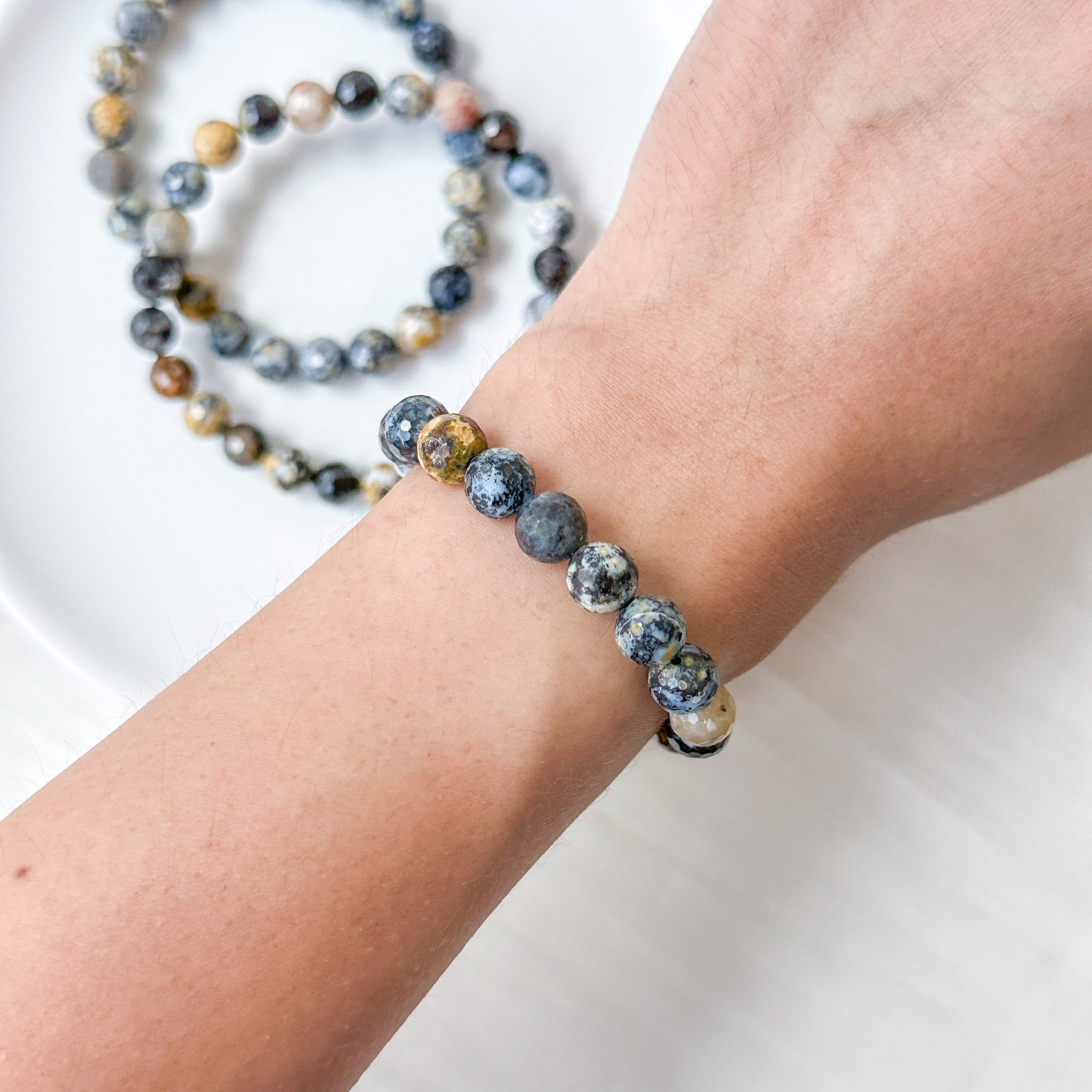 Moonwalk Ocean Jasper 8mm Cut Bracelet