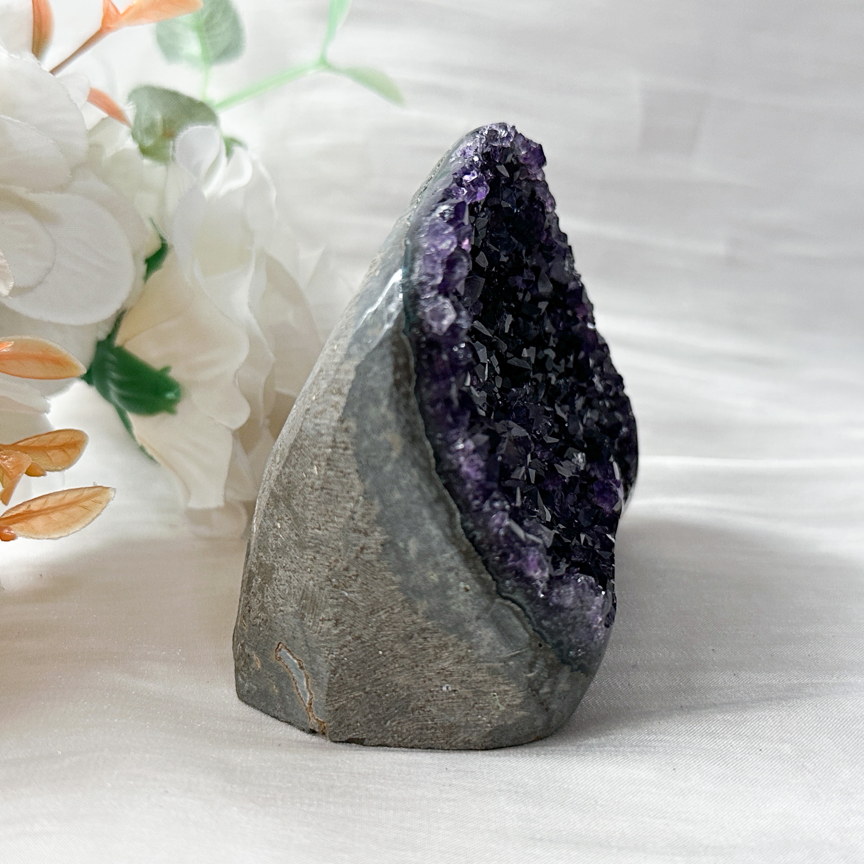 Amethyst Geode - 72mm