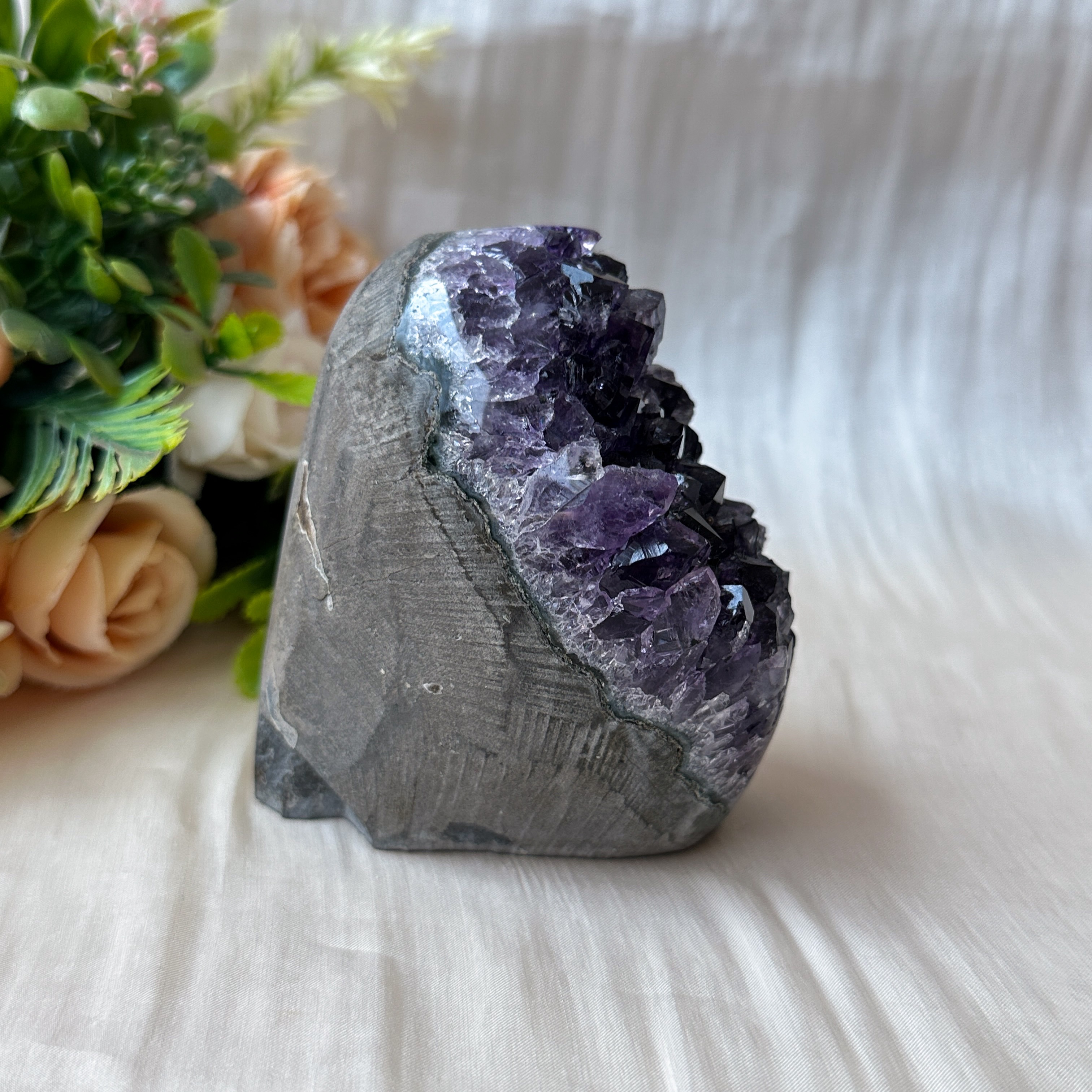 Amethyst Geode - 81.7mm
