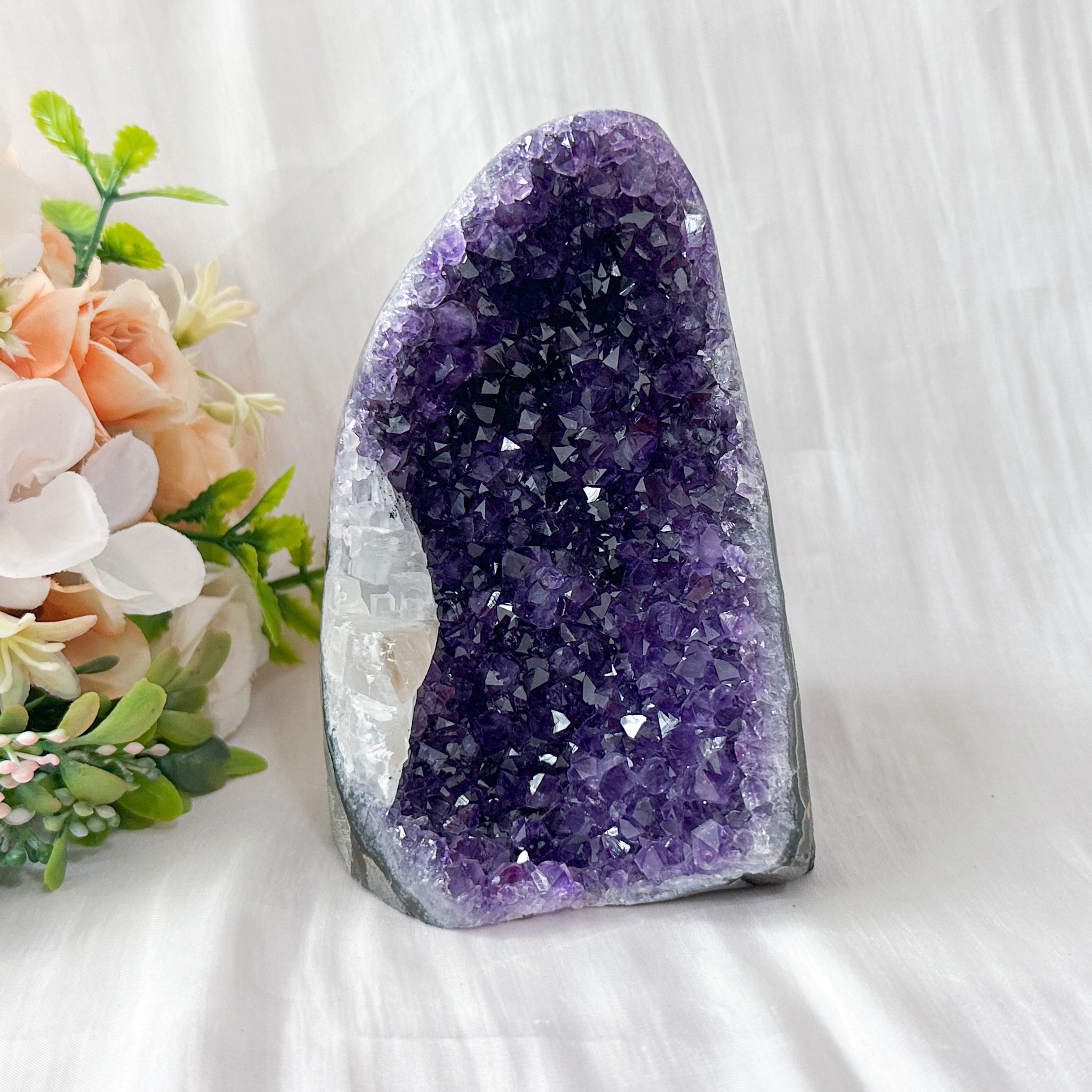 Amethyst Geode - 116mm