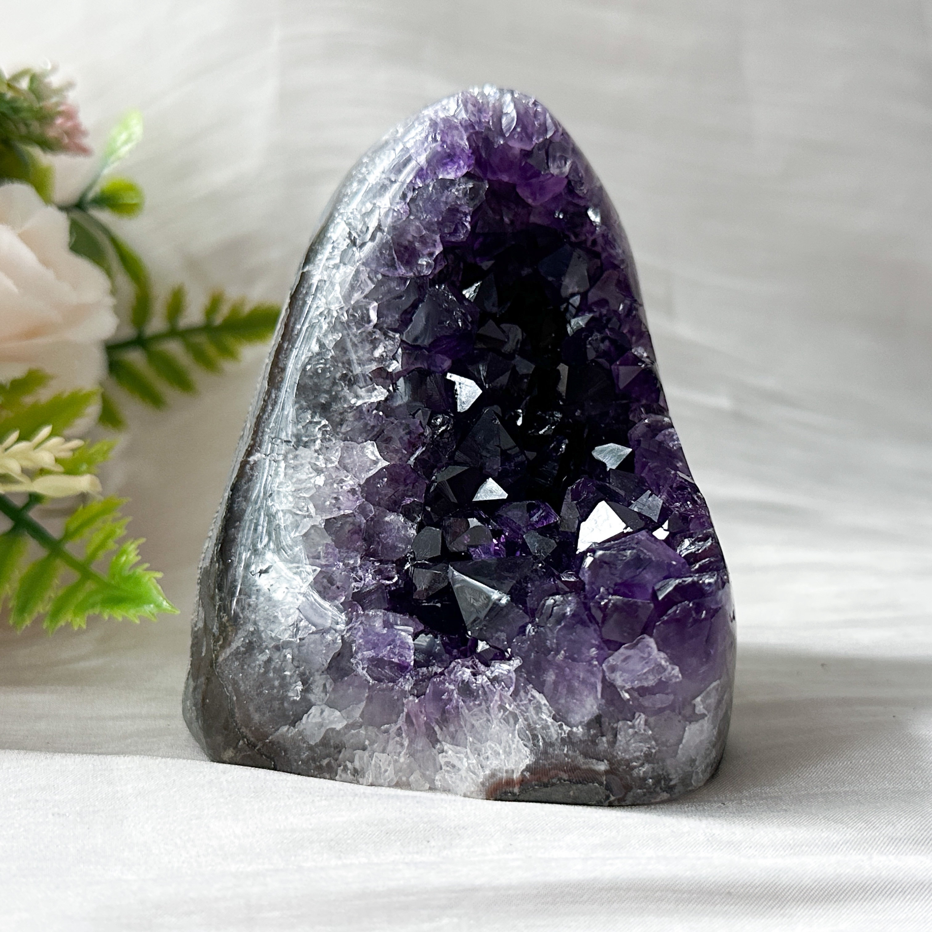 Amethyst Geode - 88mm
