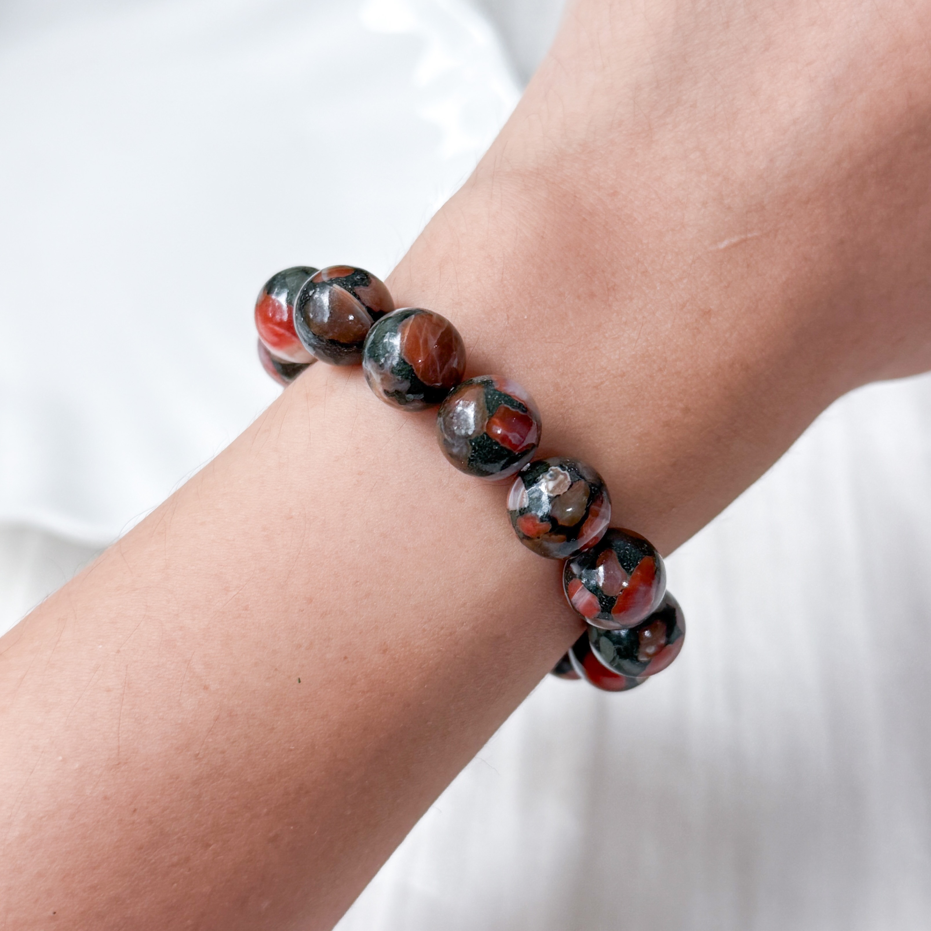 Nan Hong Agate 10mm Bracelet