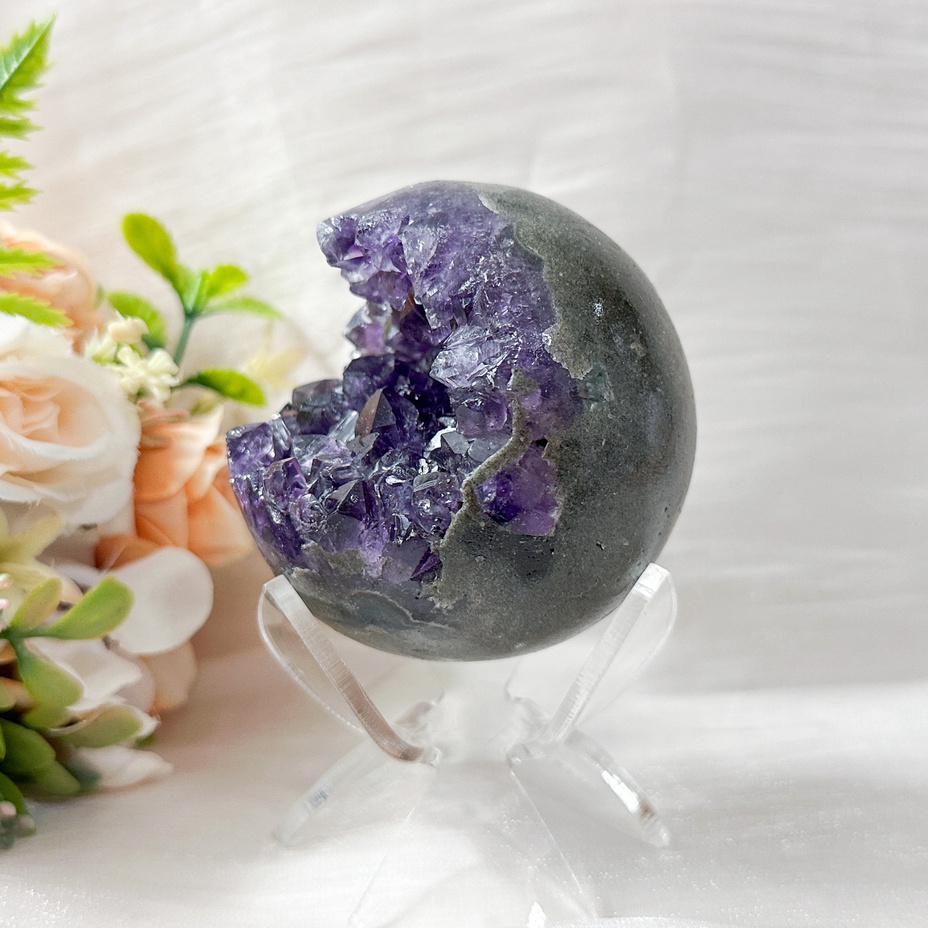 Amethyst Raw Sphere w Sphere Stand