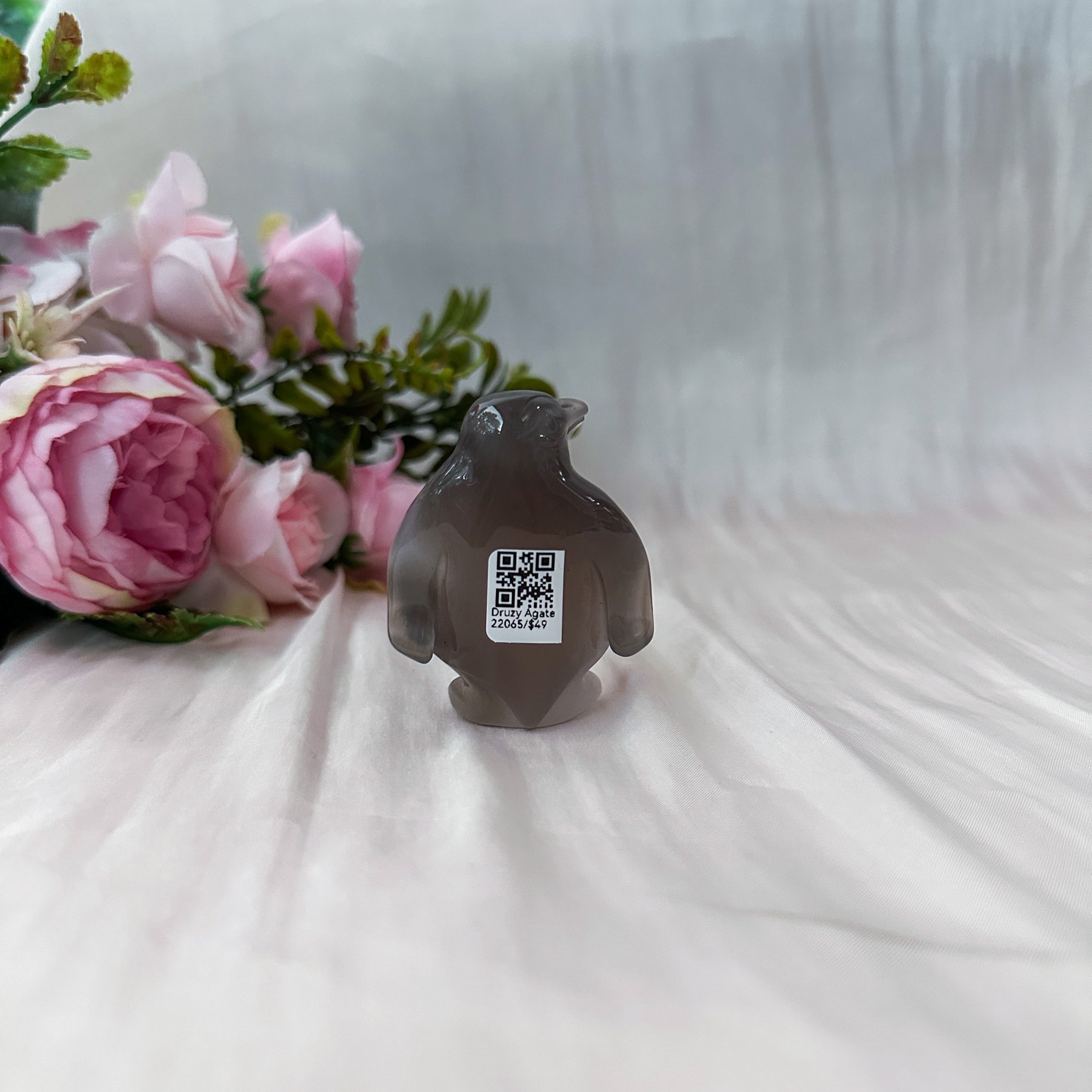 Druzy Agate Penguin (43.6mm)