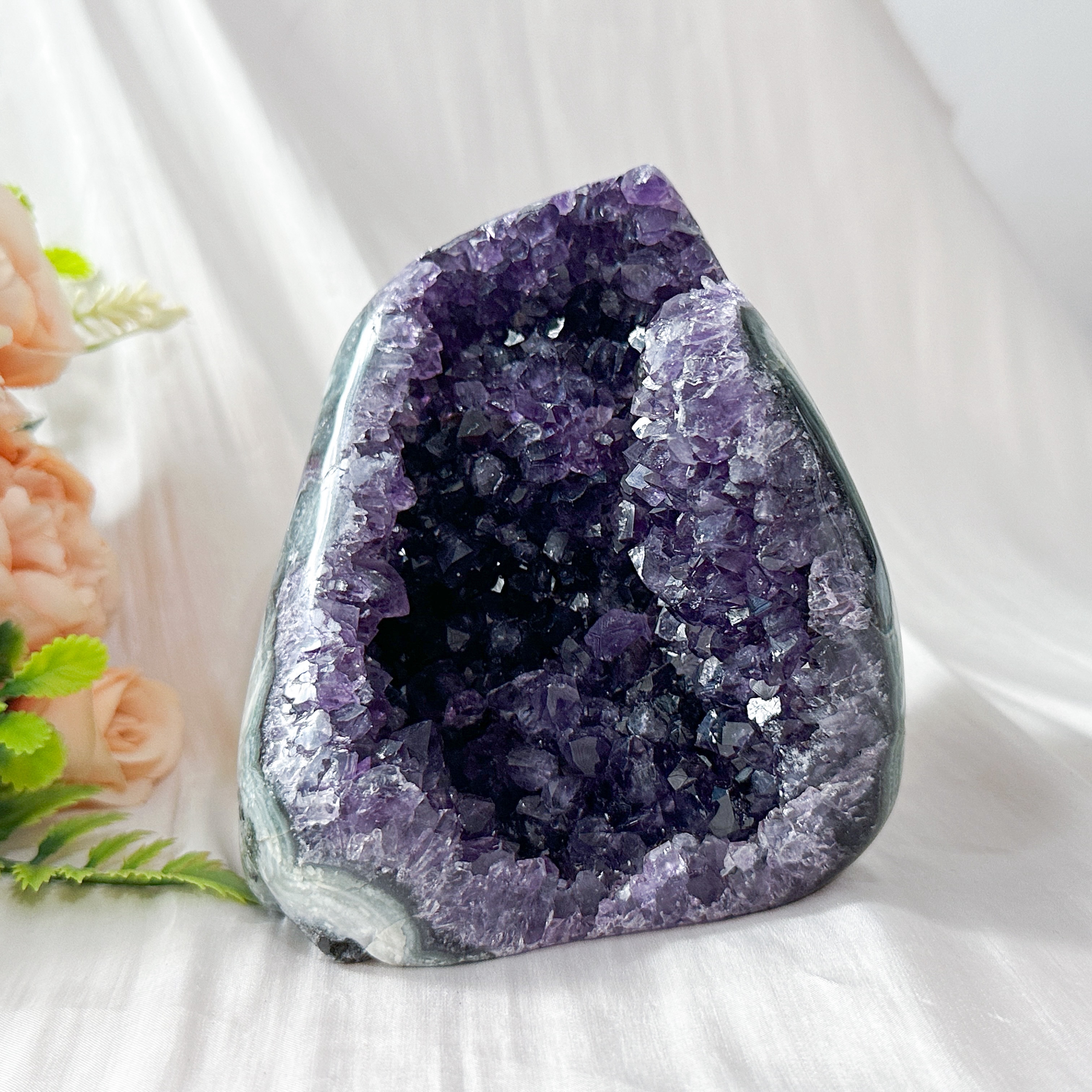 Amethyst Geode - 107mm