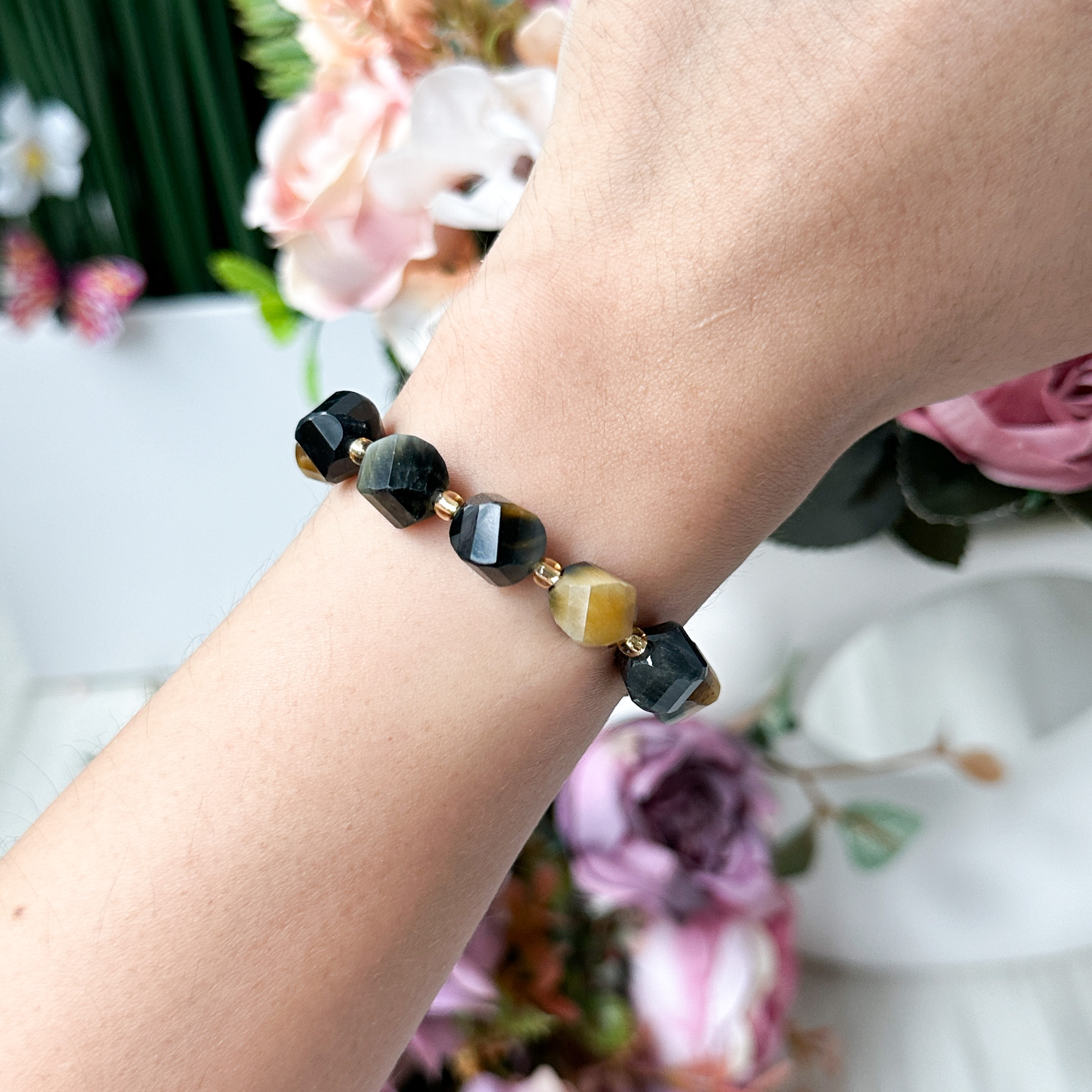 Duo Tone Tiger Eye 10mm Spiral Cut Bracelet