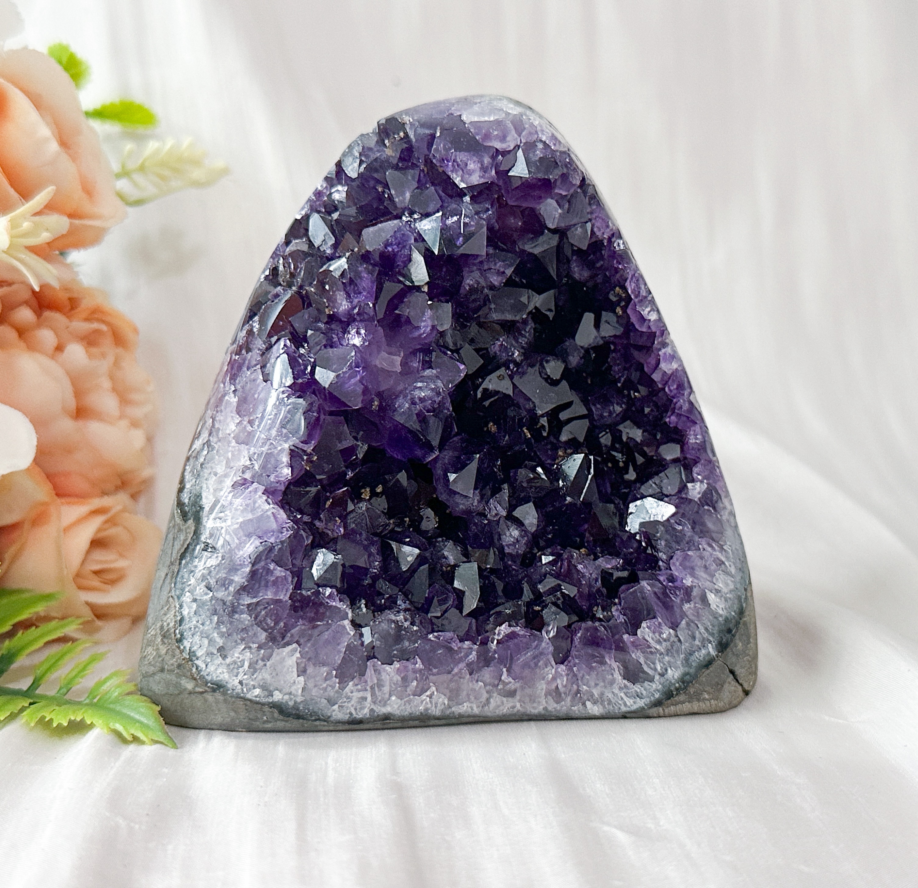 Amethyst Geode - 98mm