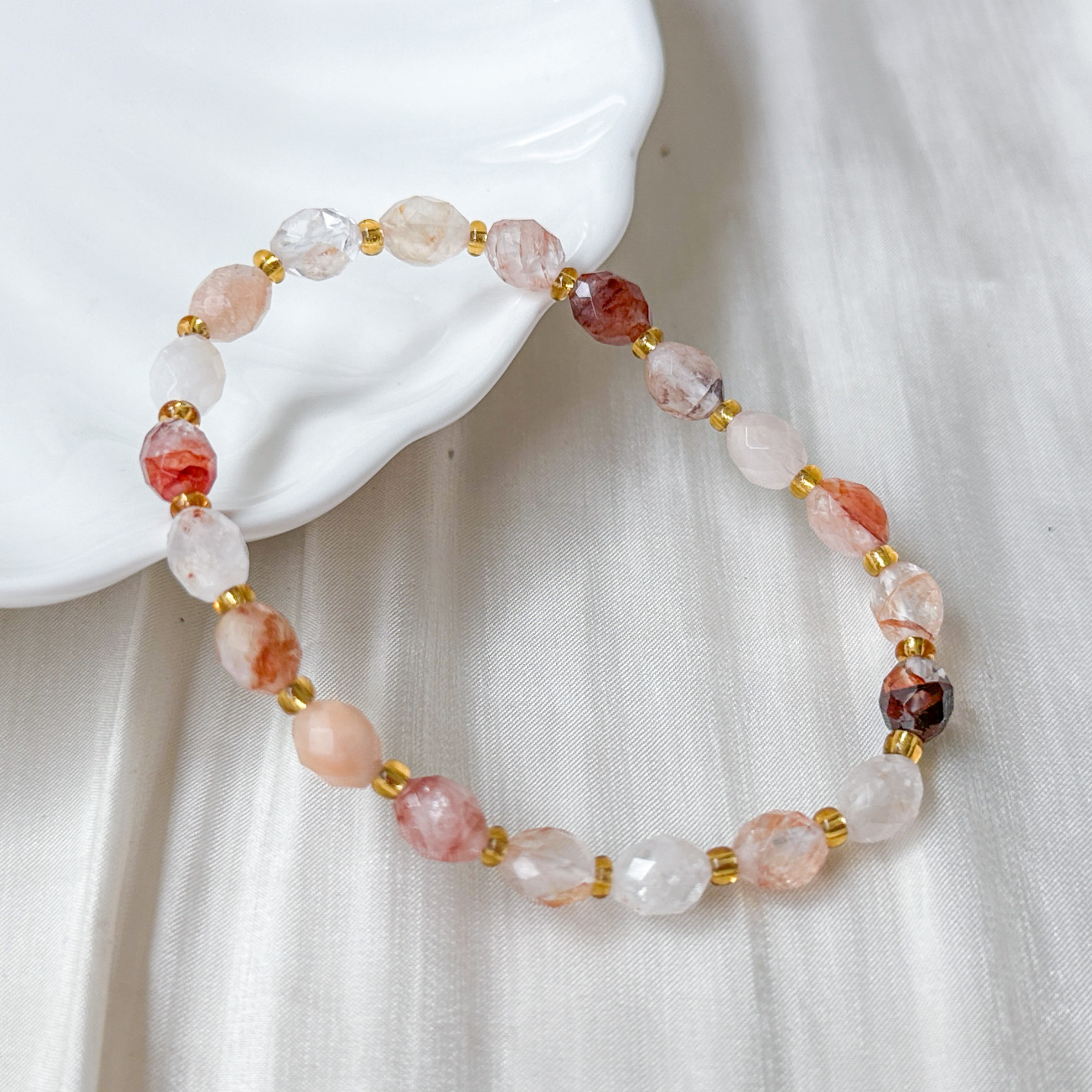 Hematoid Quartz Olive Cut Bracelet