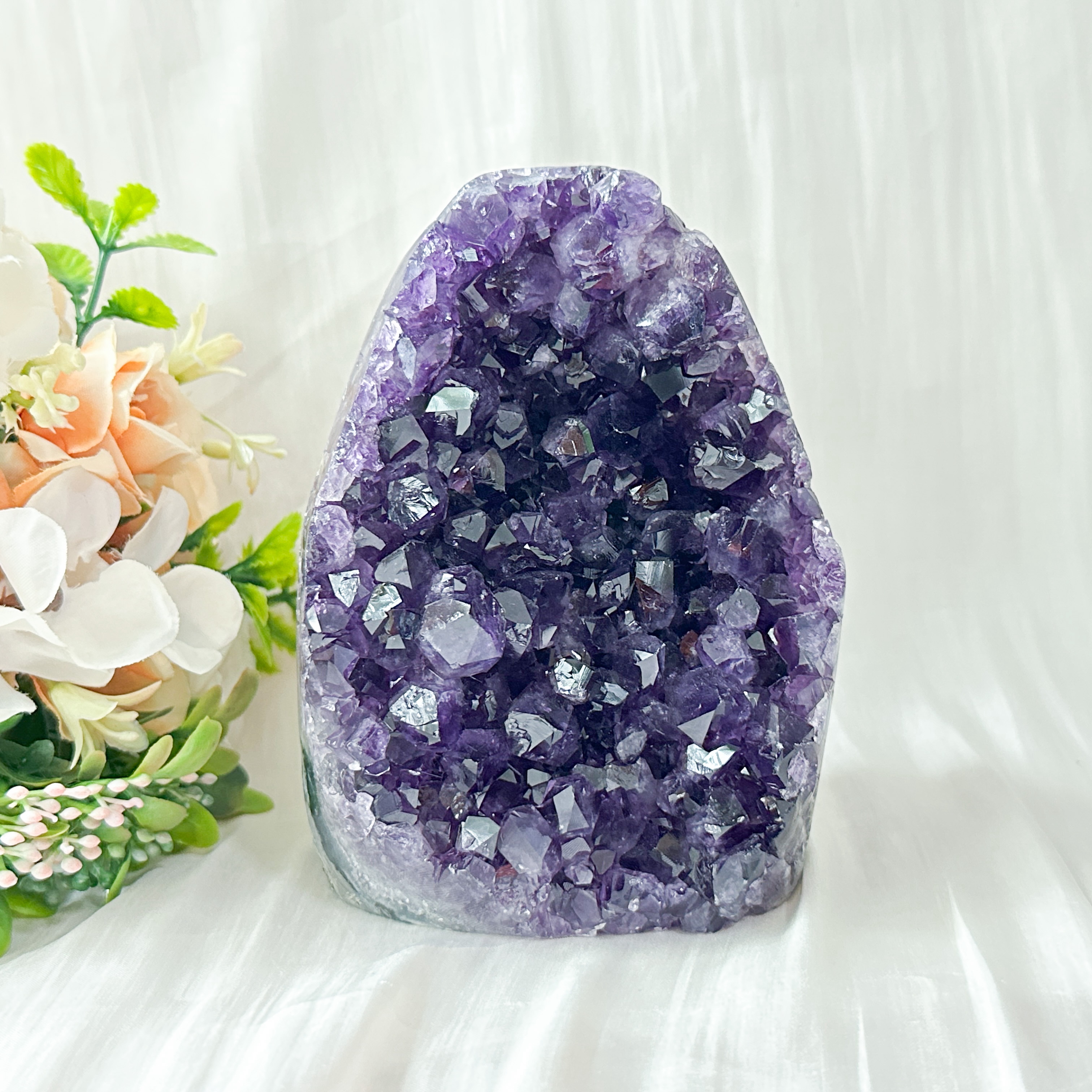 Amethyst Geode - 124mm