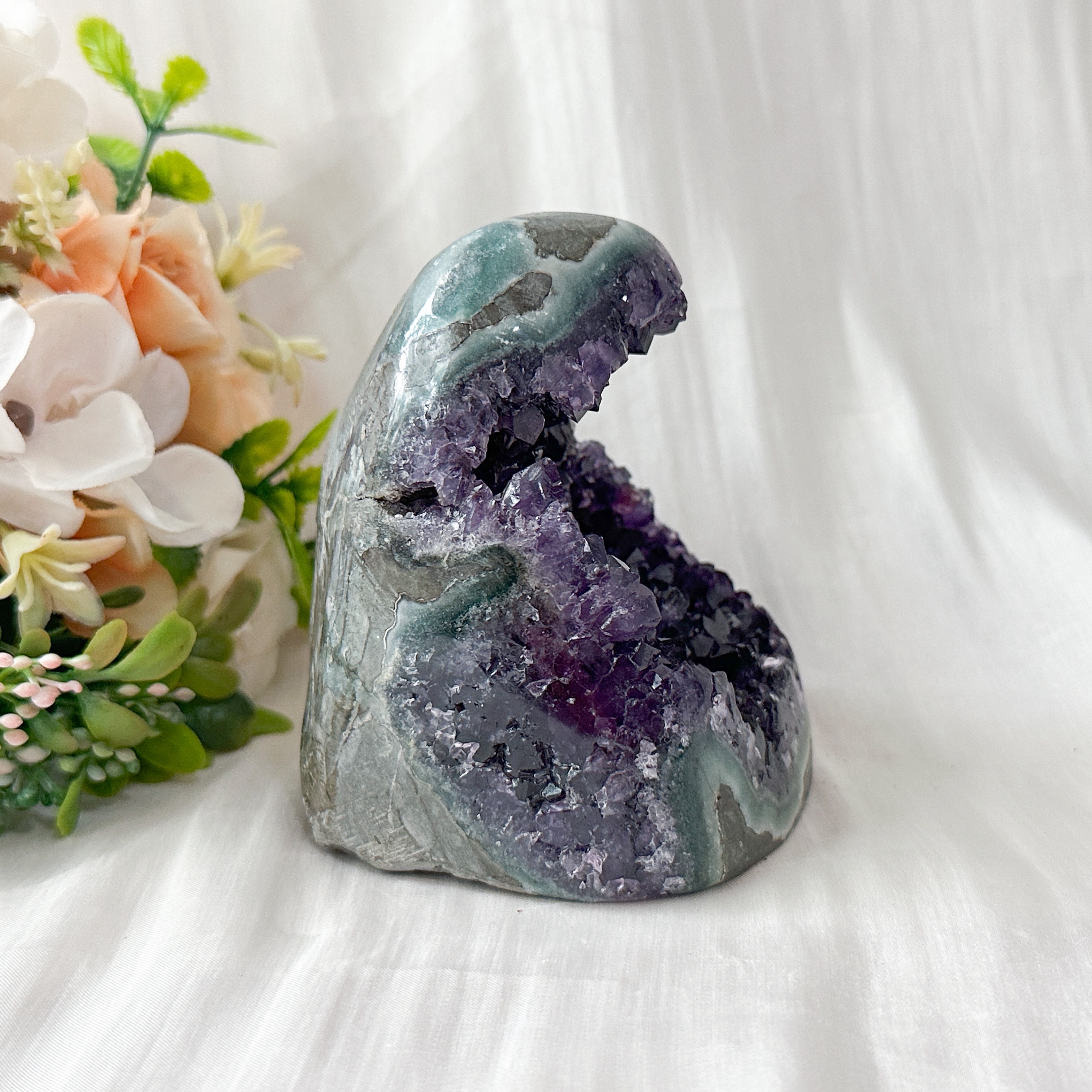 Amethyst Geode - 93mm