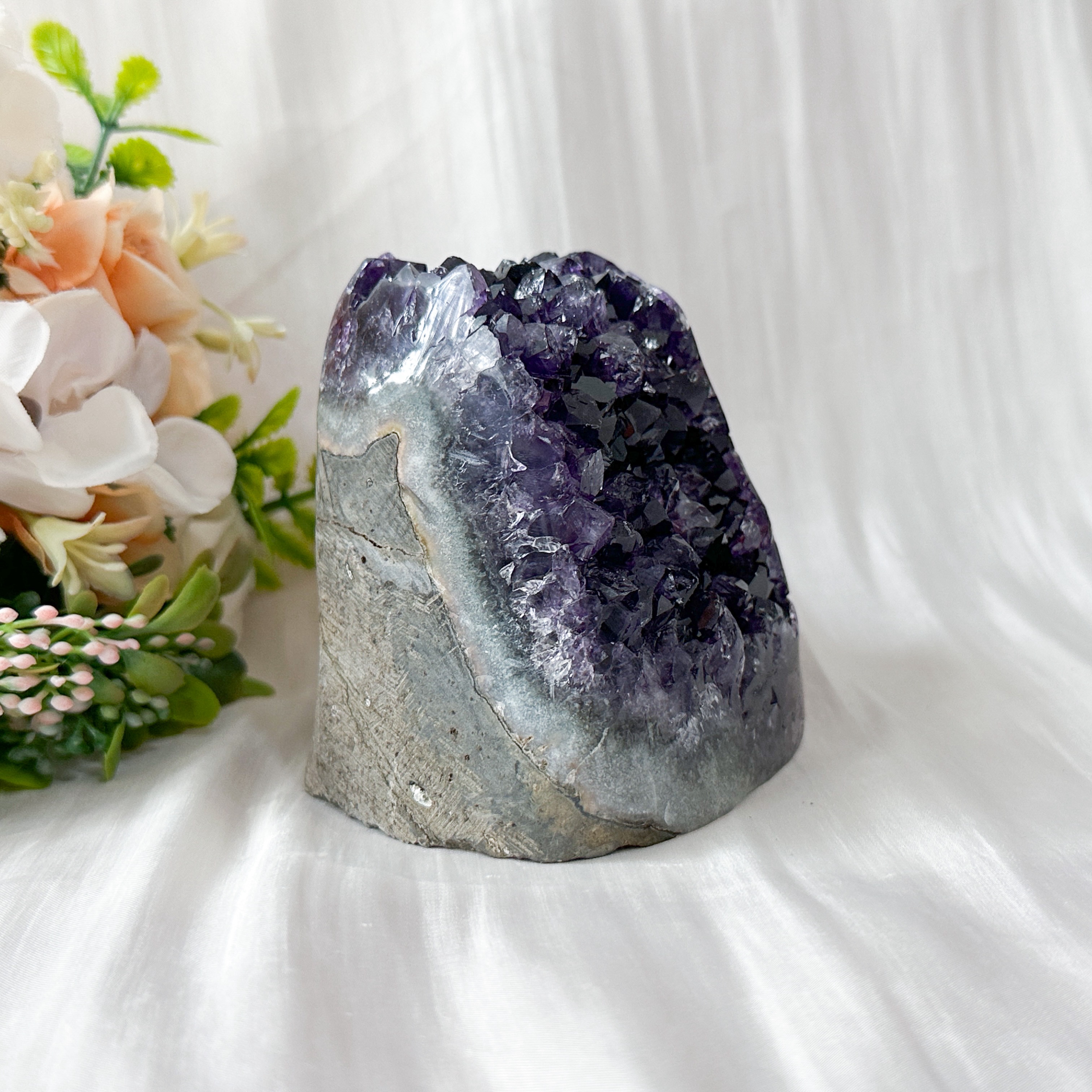 Amethyst Geode - 81mm