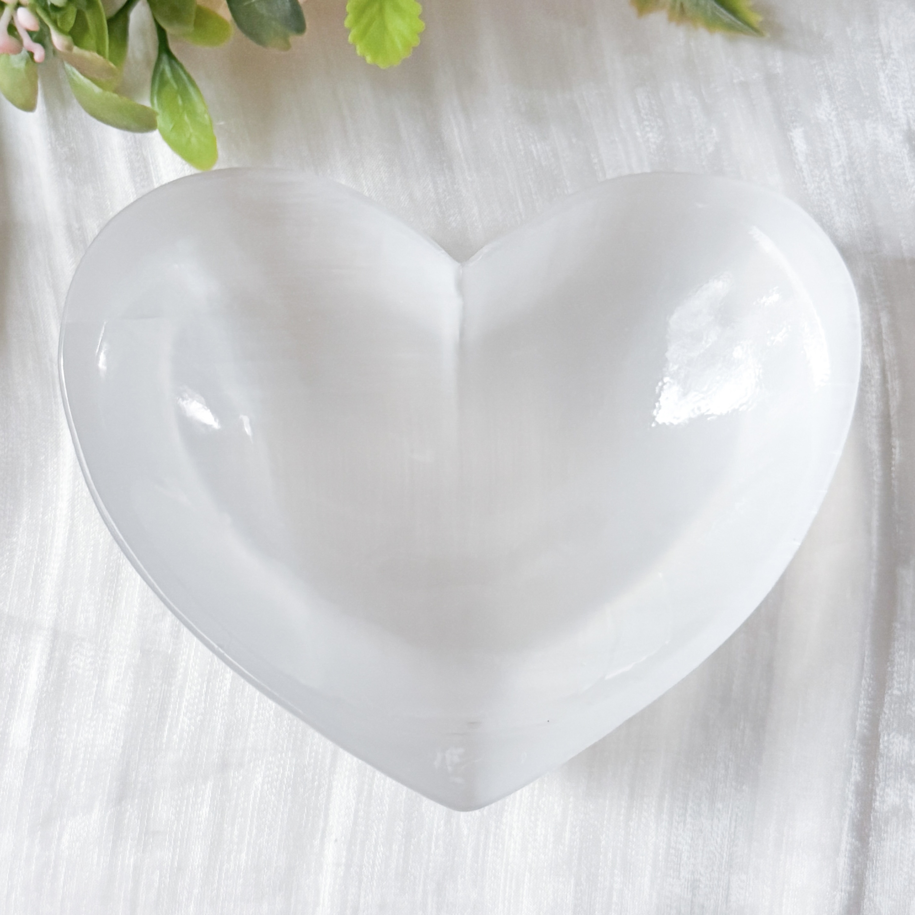 Selenite Heart Bowl (L)
