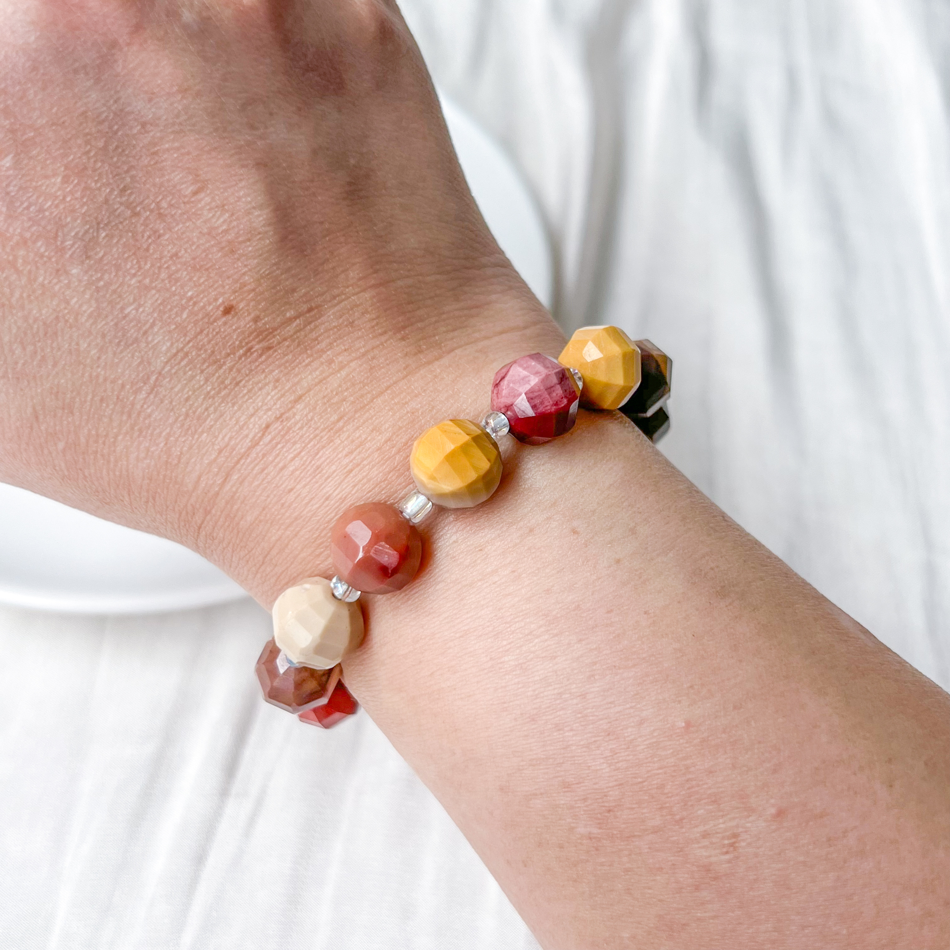 Mookaite Jasper 10mm Lantern Cut Bracelet
