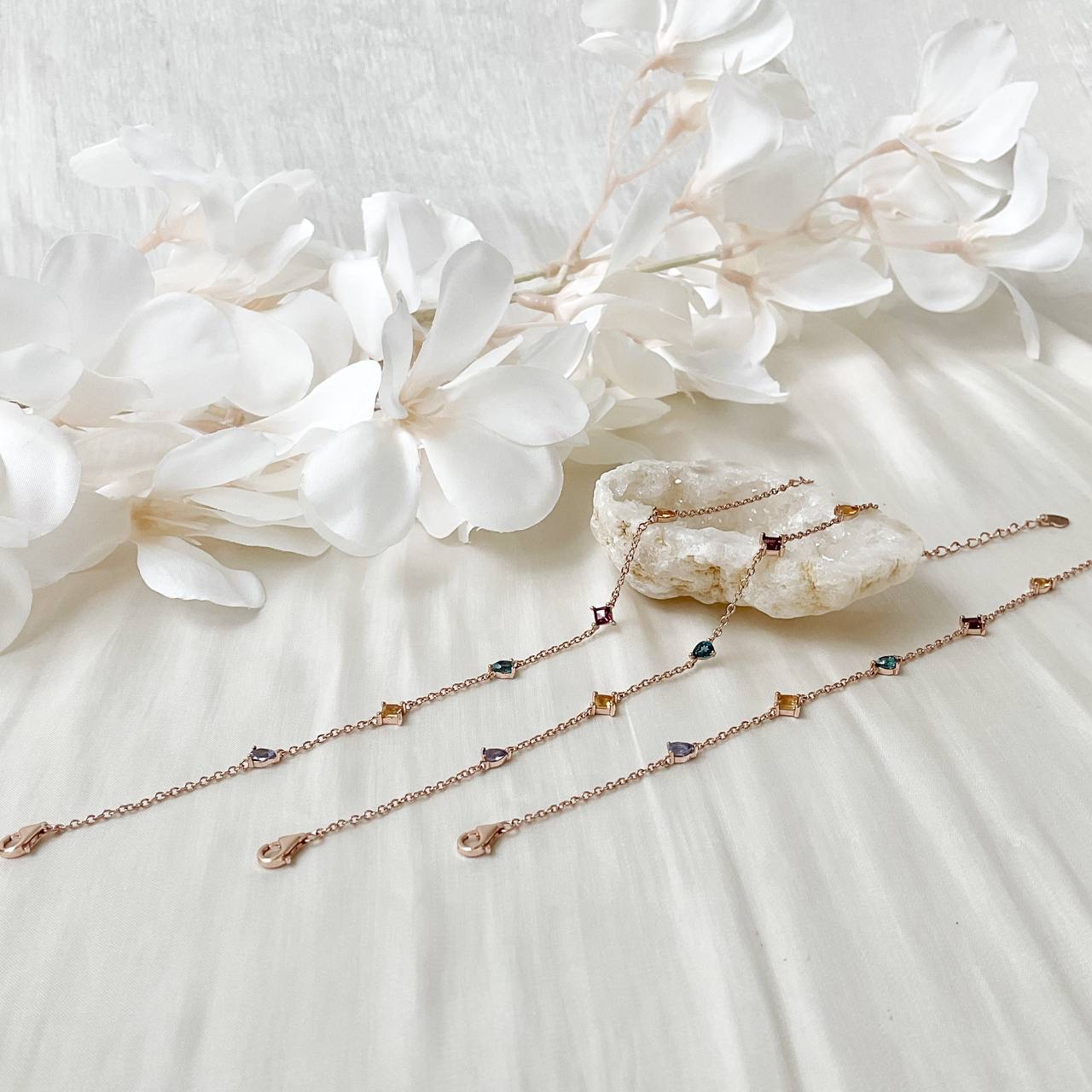 Jewel Dainty Bracelet