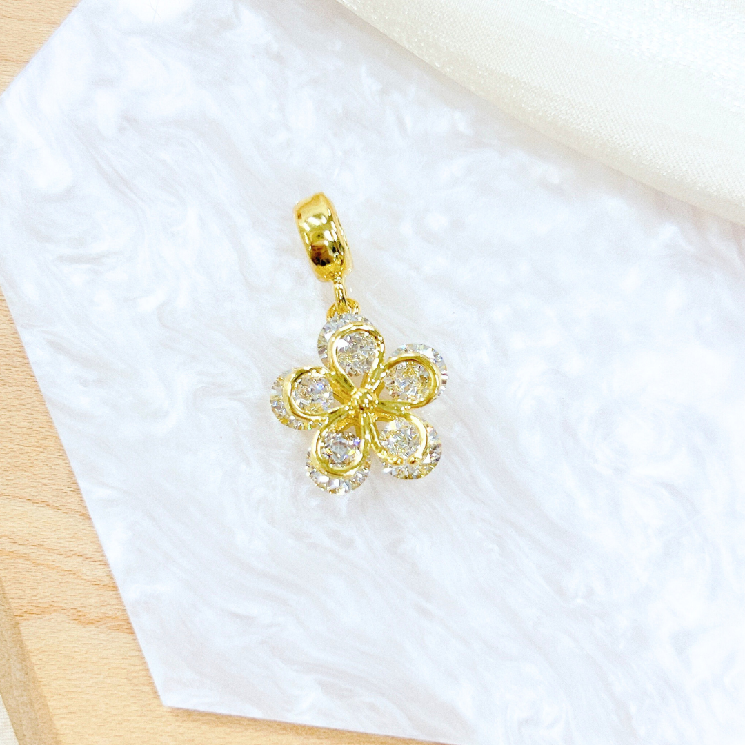 Bejeweled Blossom Gold Charm (3pcs)