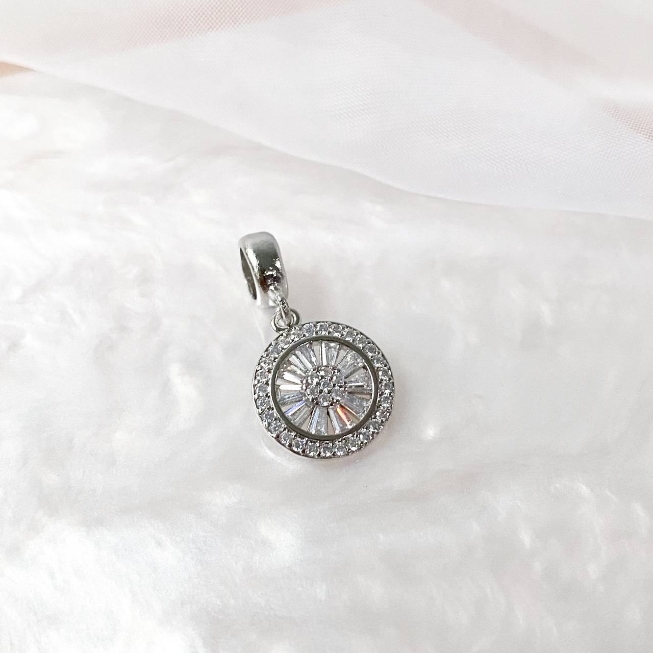 Wheel of Fortune Silver Charm (1pc)