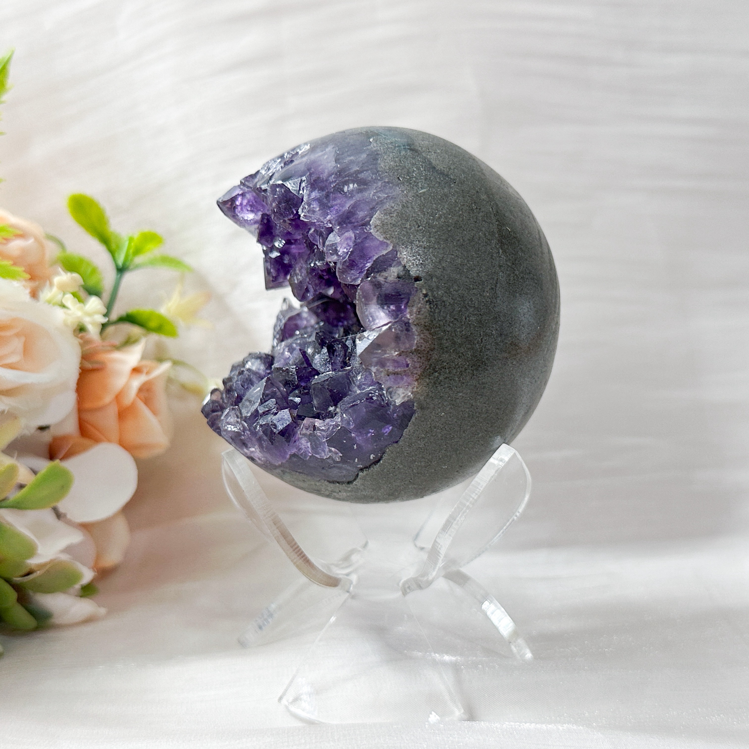 Amethyst Raw Sphere w Sphere Stand