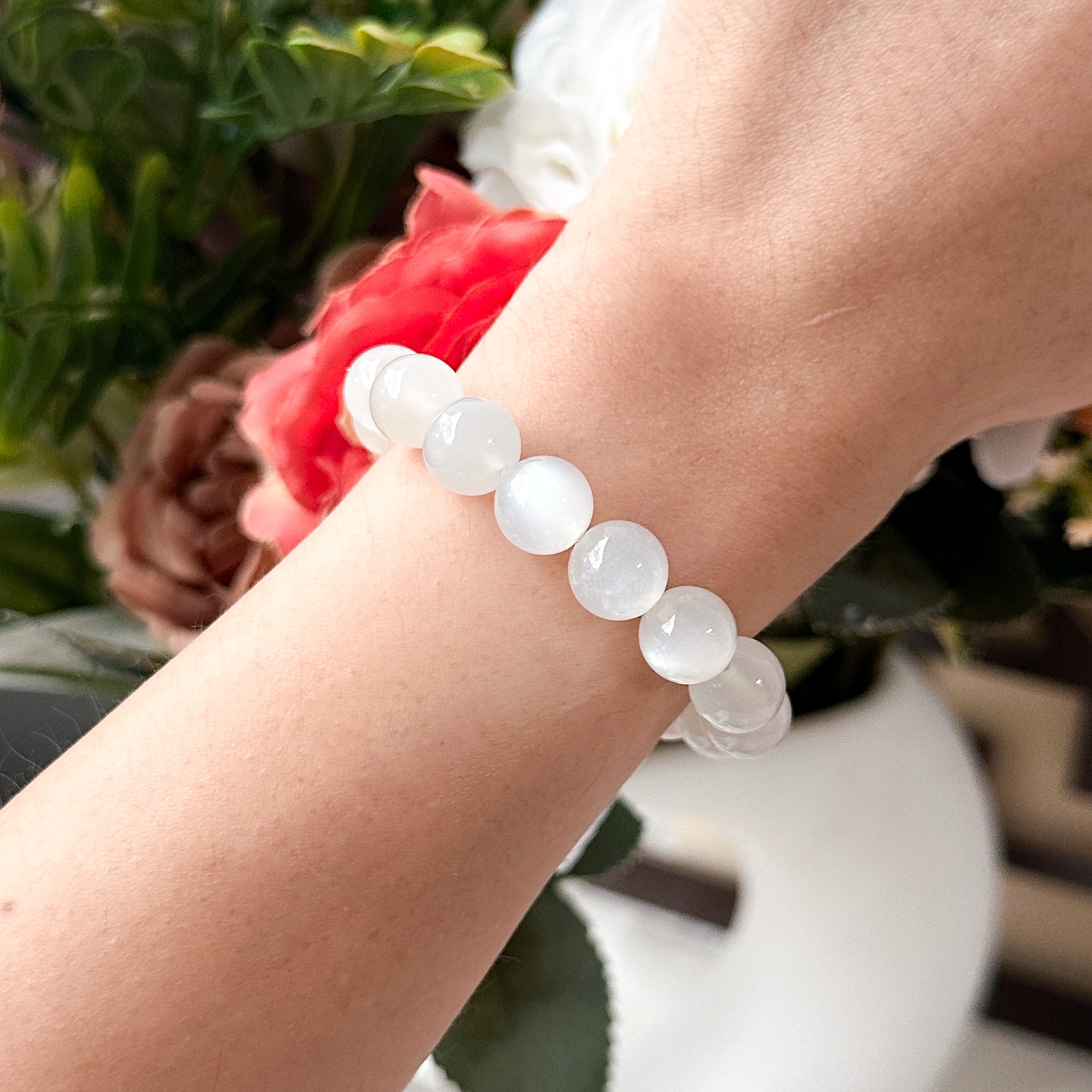 White Moonstone 8-9mm AAA Bracelet