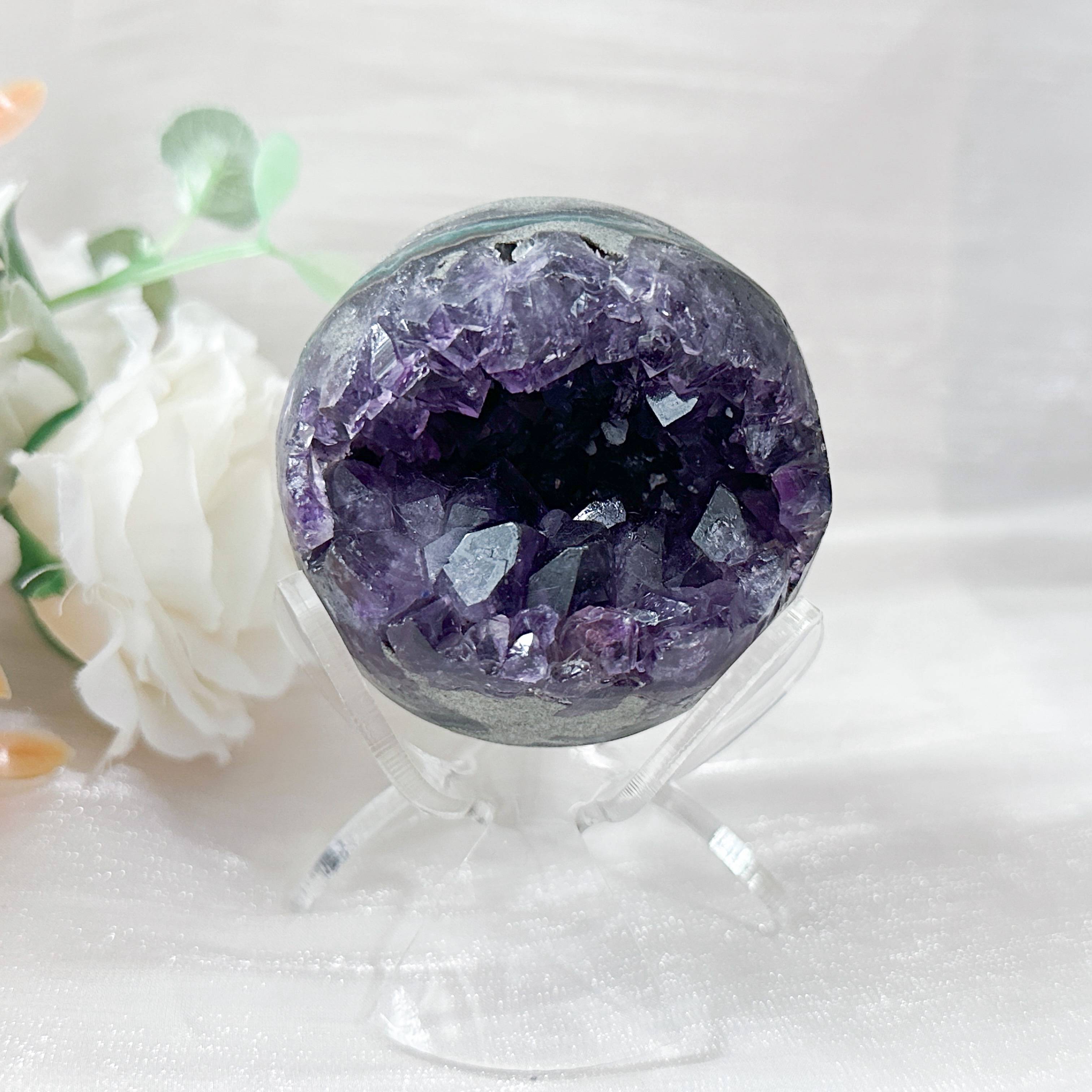Amethyst Raw Sphere w Sphere Stand