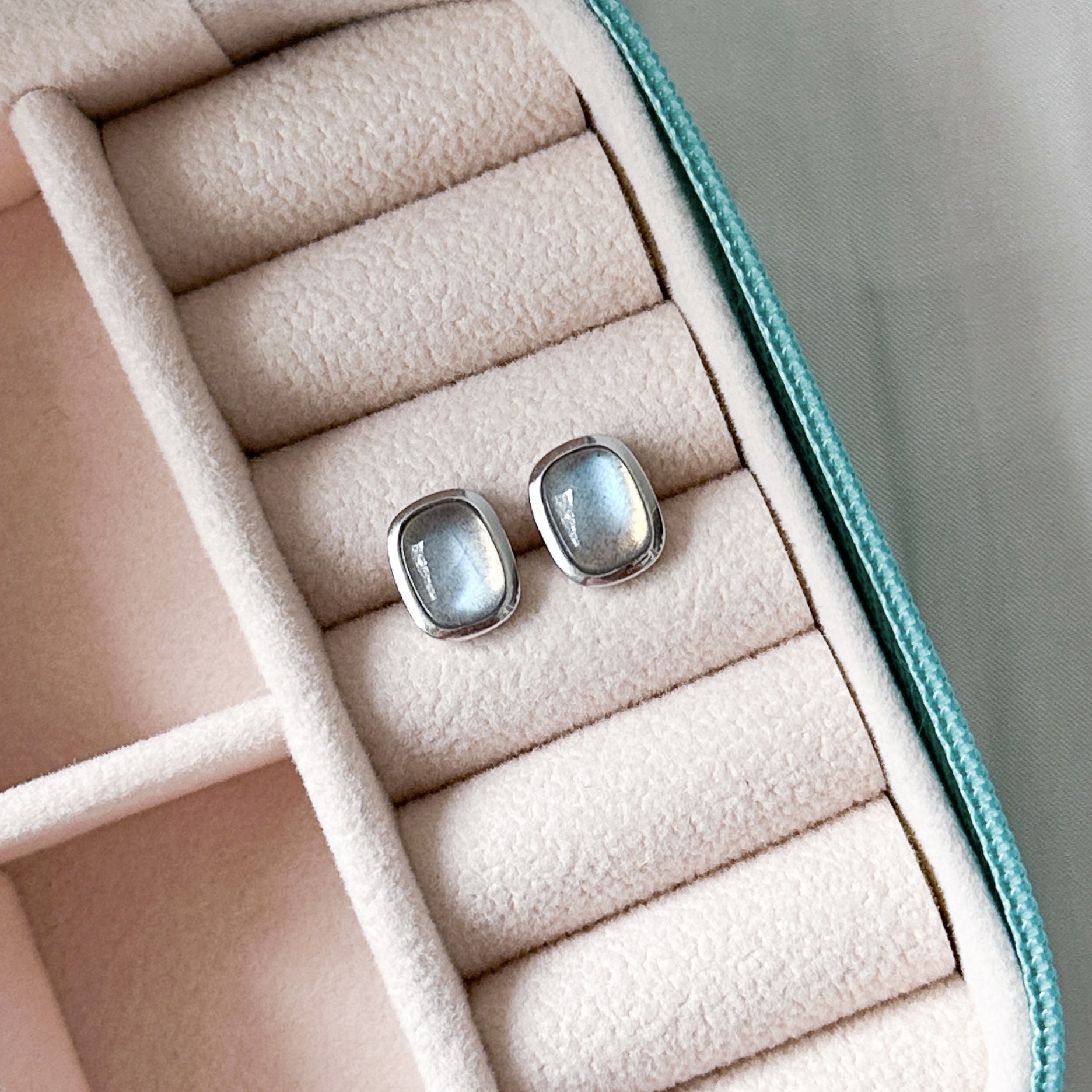 Labradorite Oval Earring Studs (Madagascar)