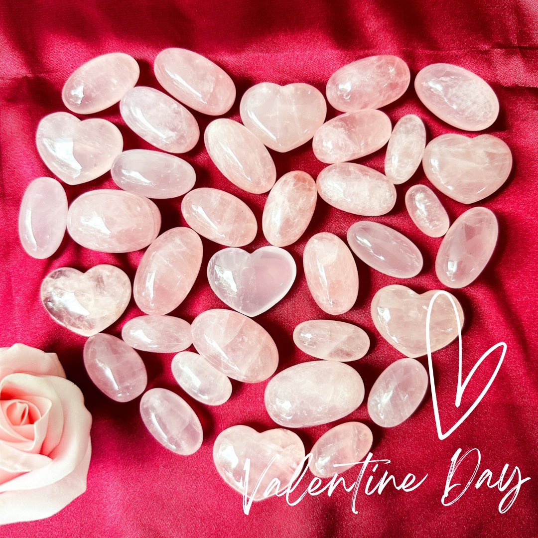 Rose Quartz Heart - (S)