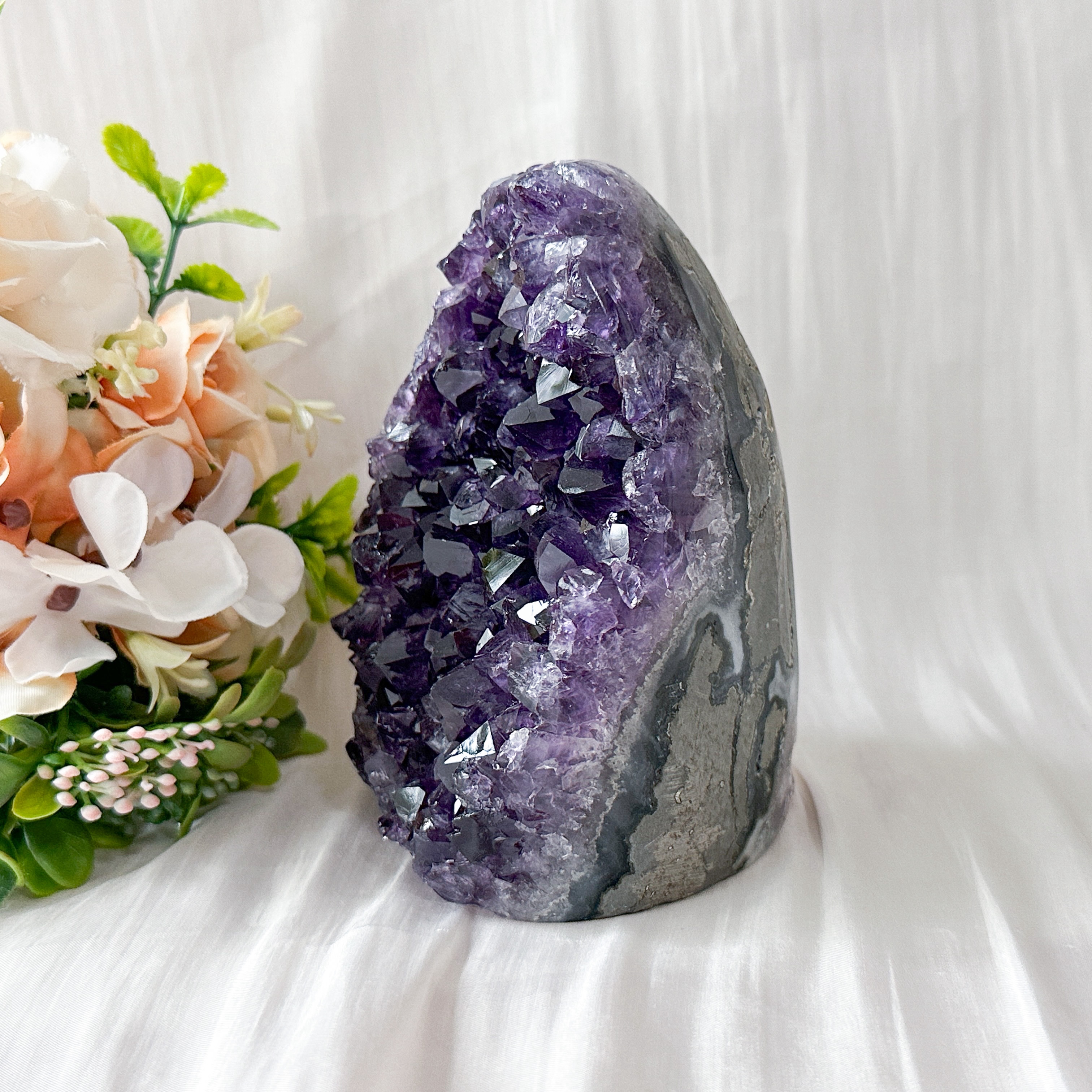 Amethyst Geode - 124mm