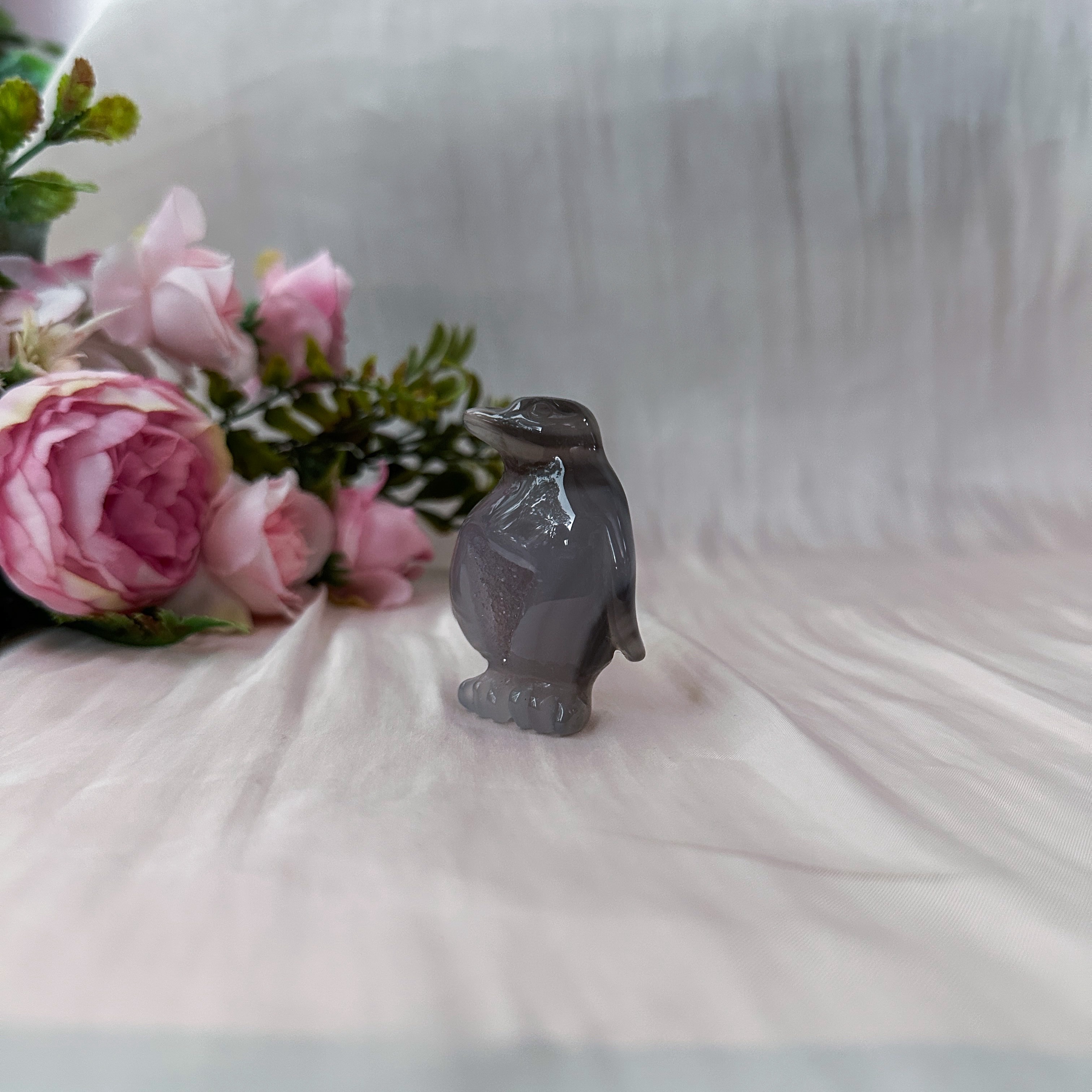 Druzy Agate Penguin (43.6mm)