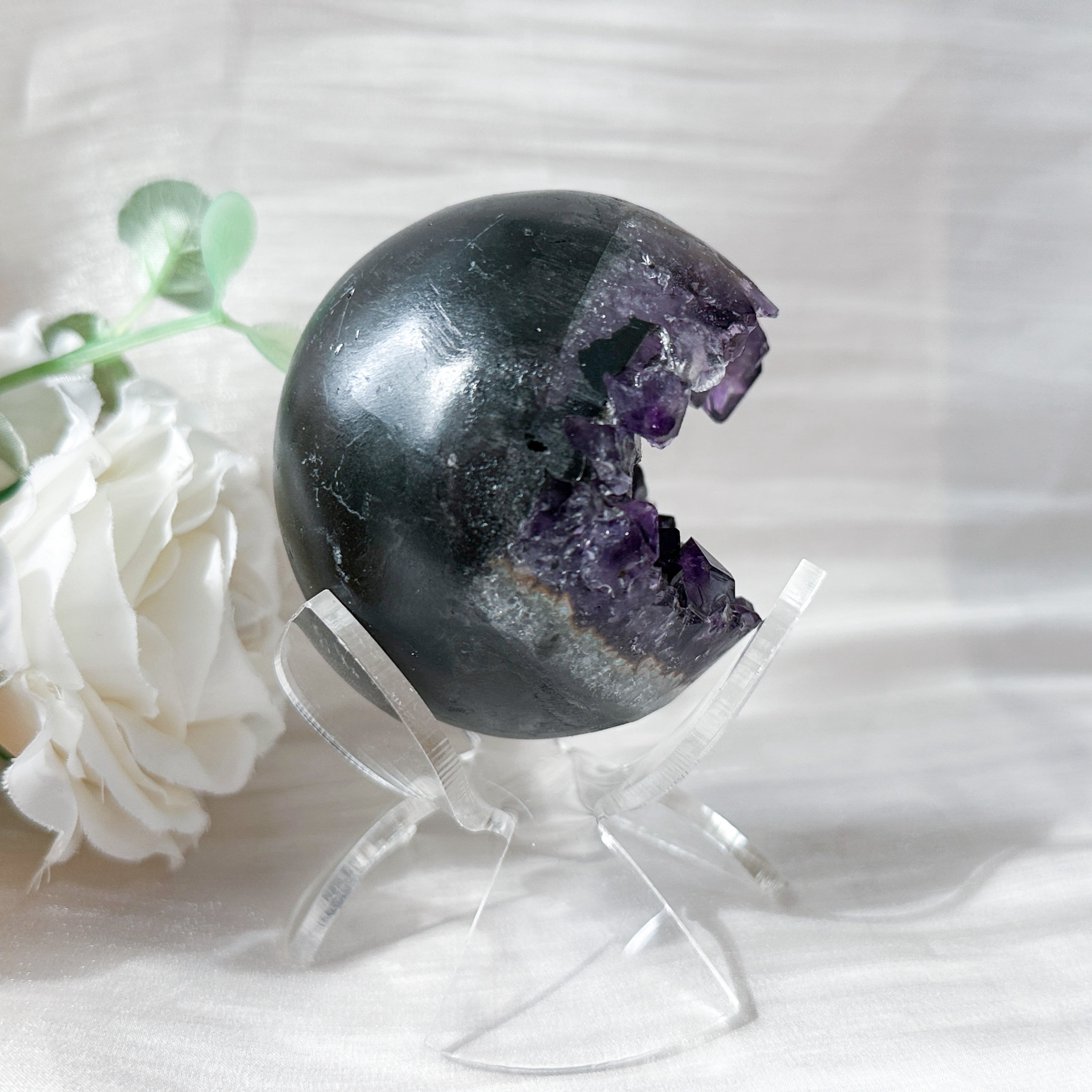 Amethyst Raw Sphere w Sphere Stand