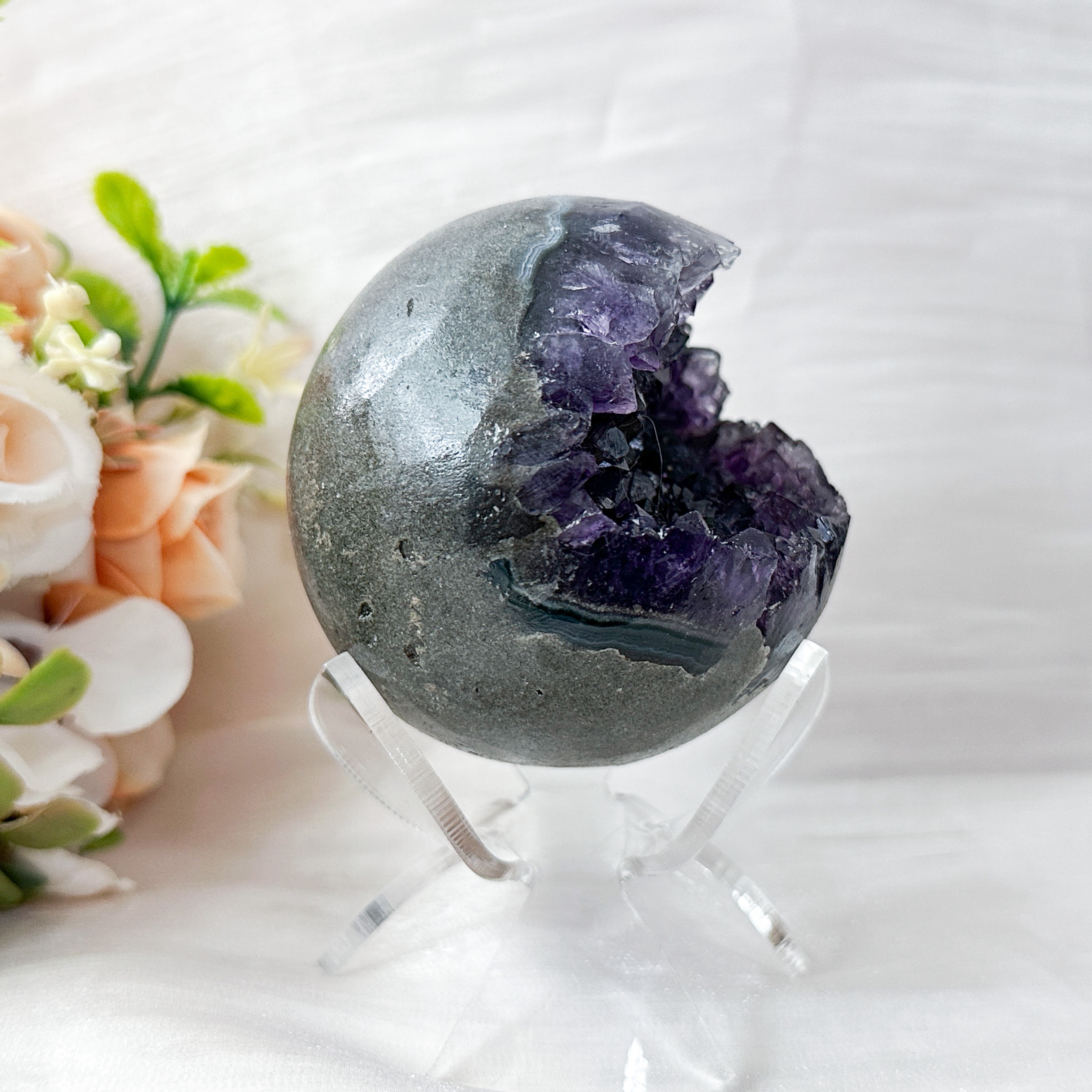 Amethyst Raw Sphere w Sphere Stand