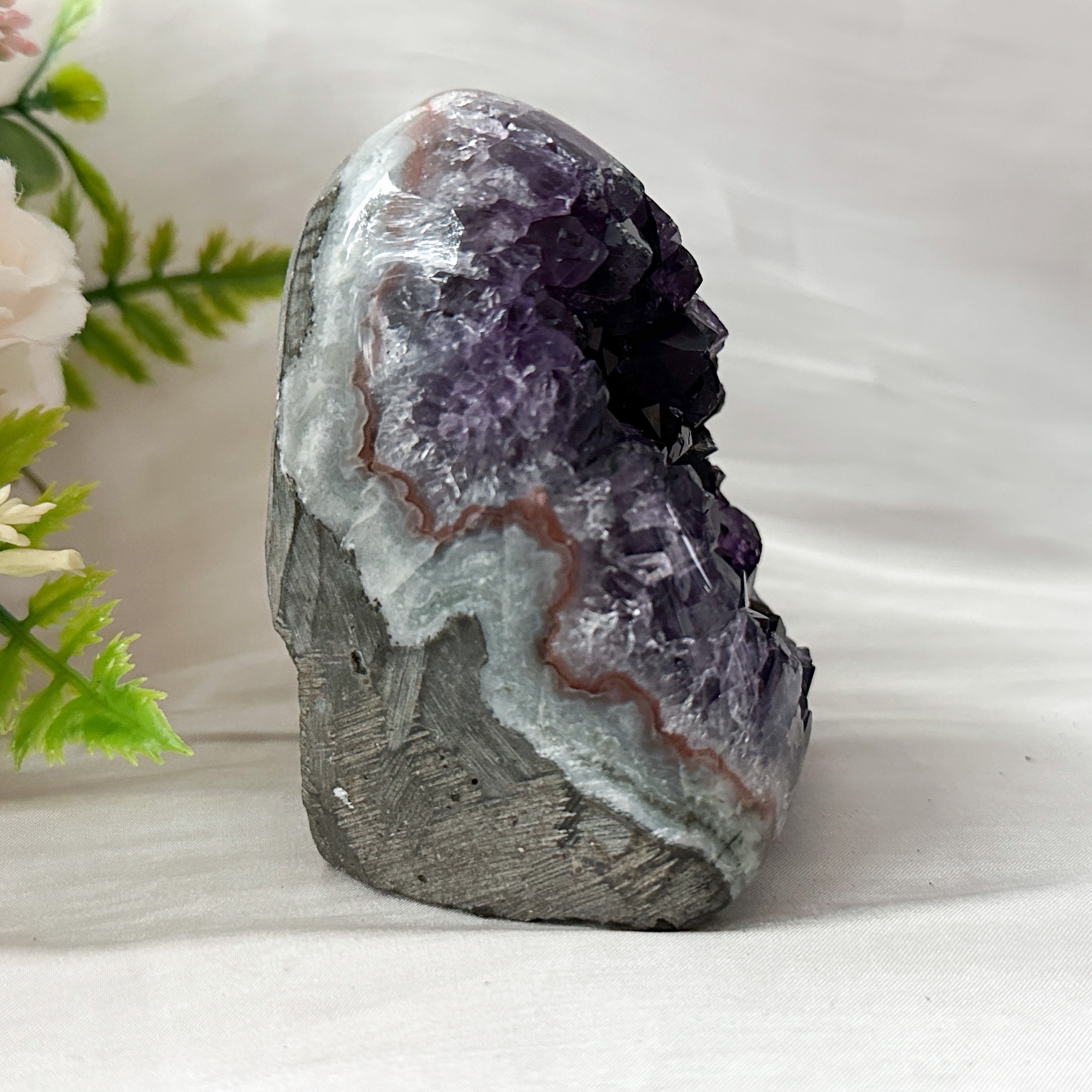 Amethyst Geode - 80mm