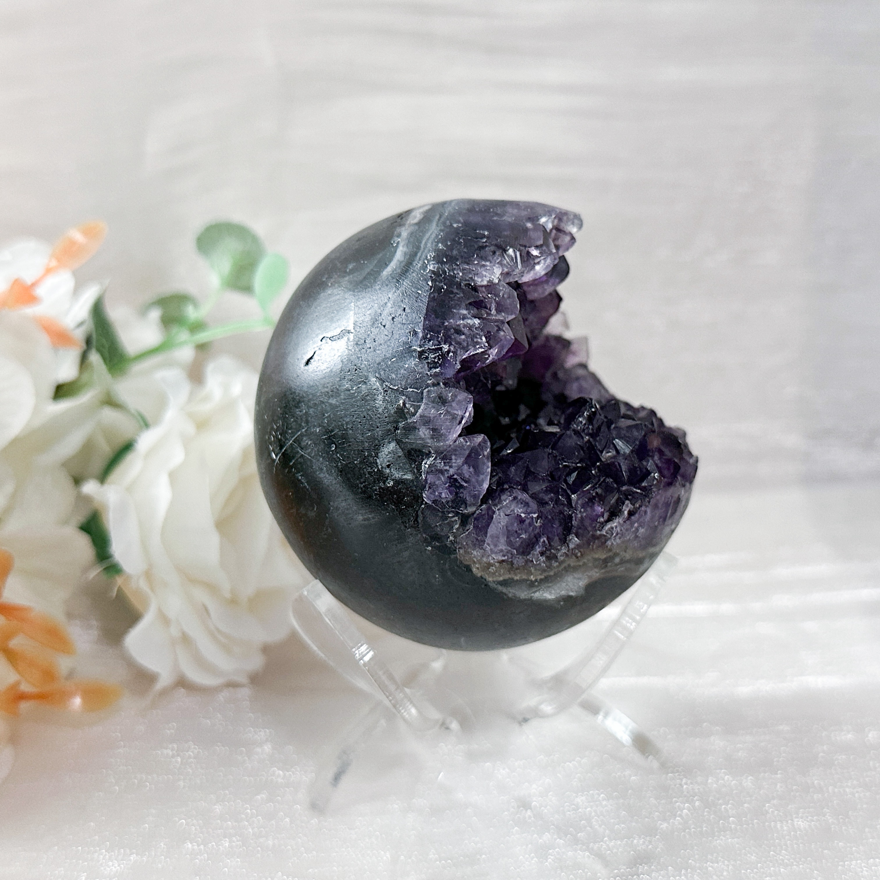 Amethyst Raw Sphere w Sphere Stand